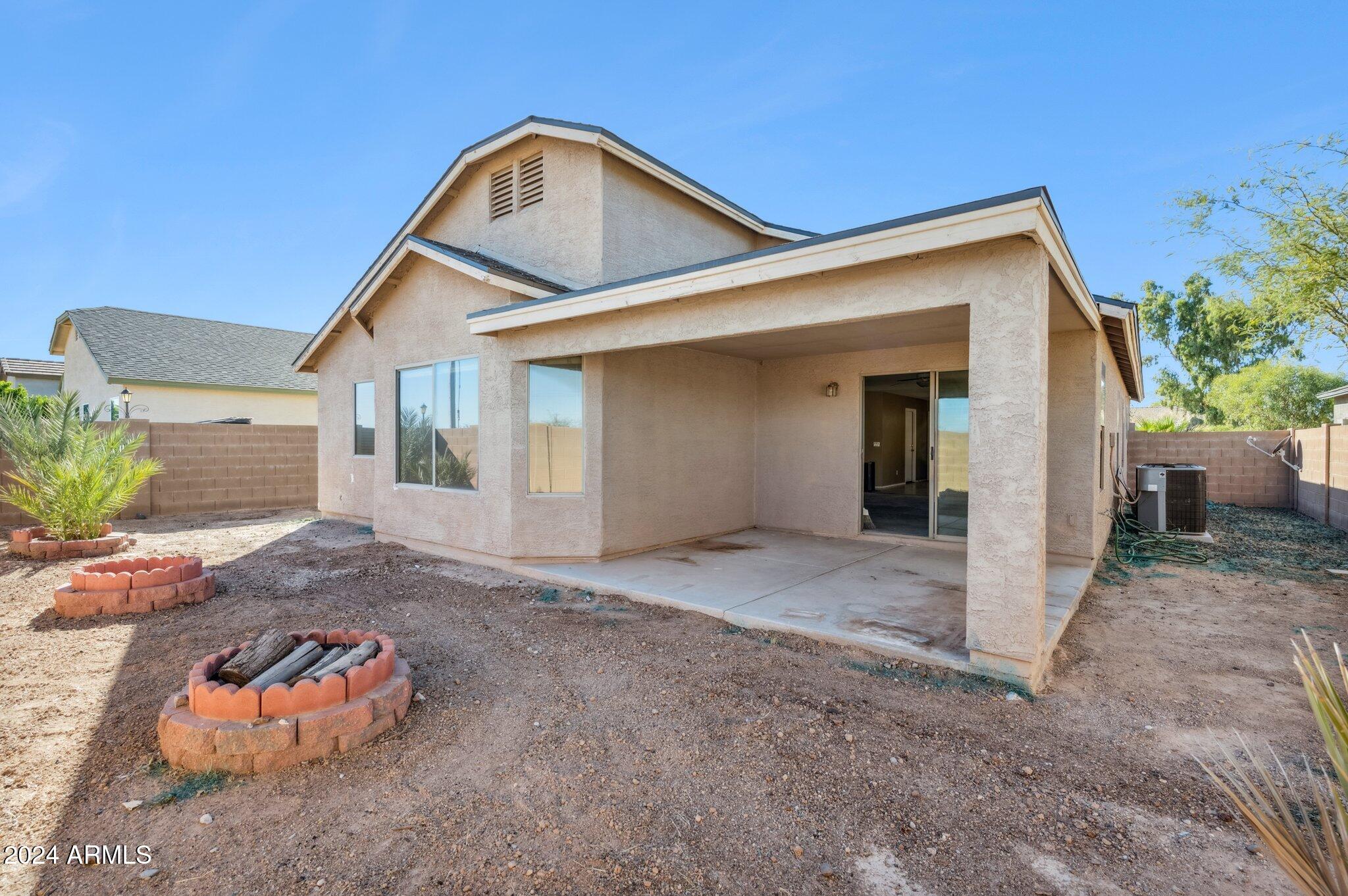 24685 N LOST DUTCHMAN Way