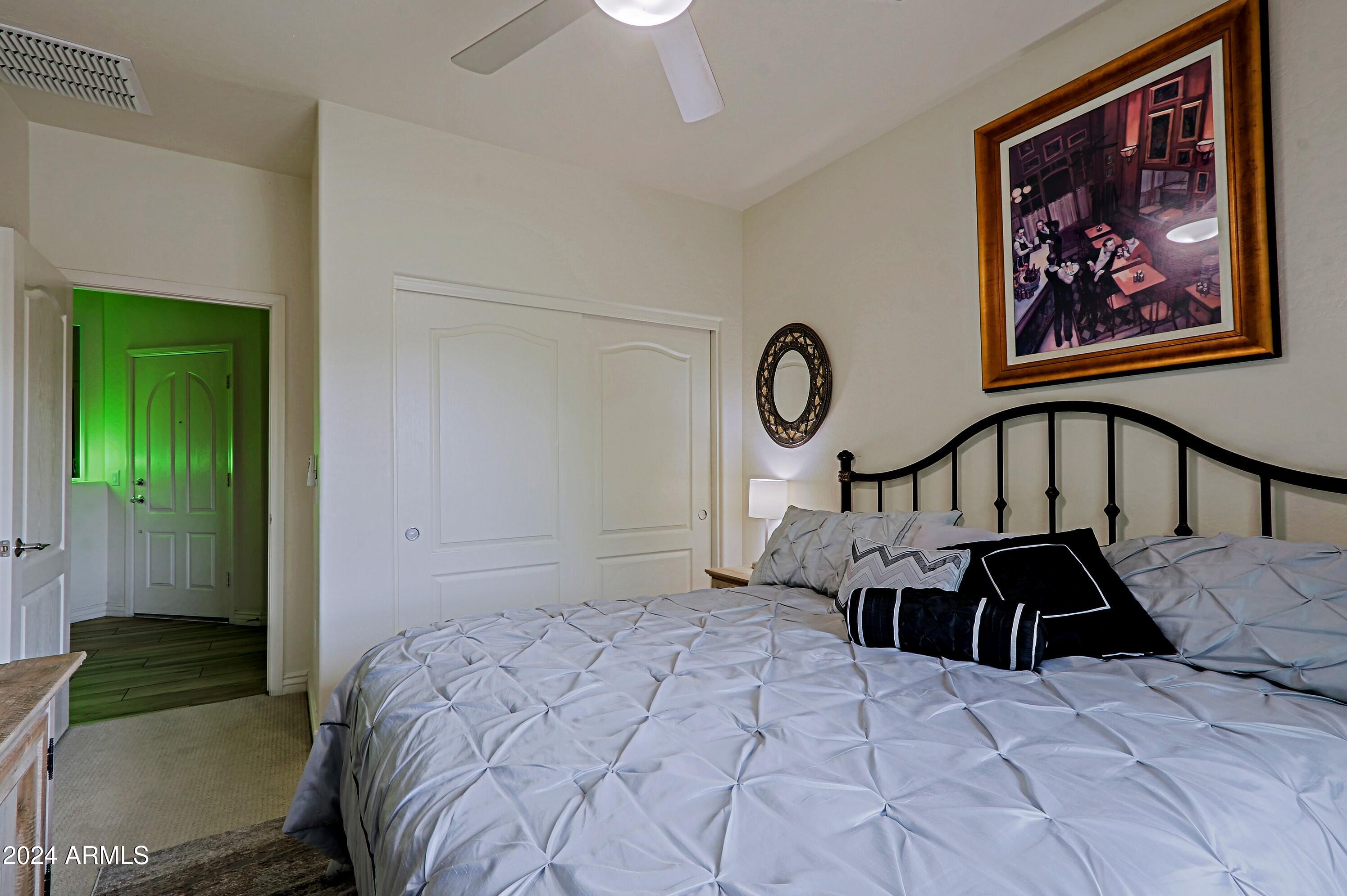 2425 W BRONCO BUTTE Trail # 2058