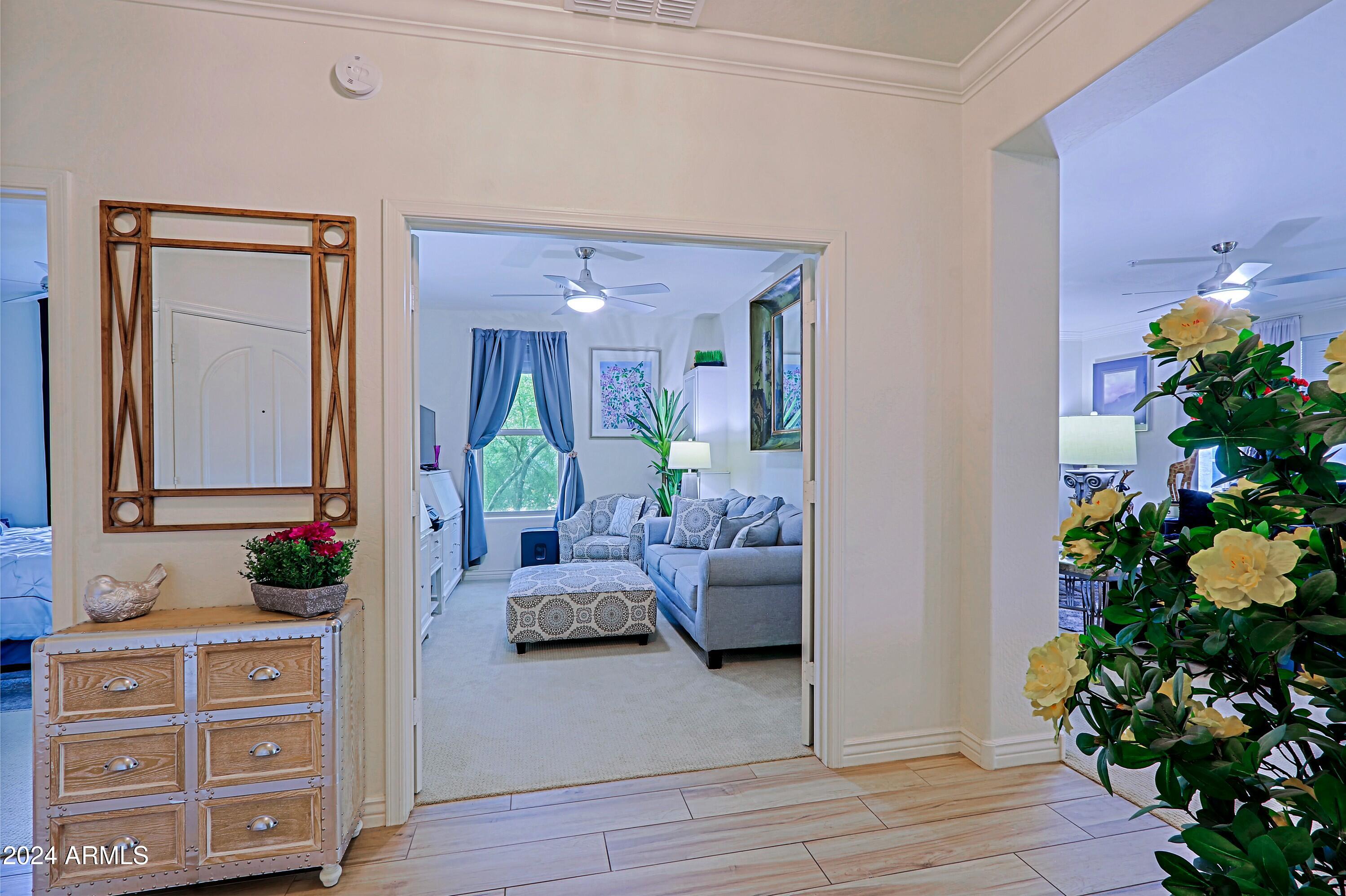 2425 W BRONCO BUTTE Trail # 2058