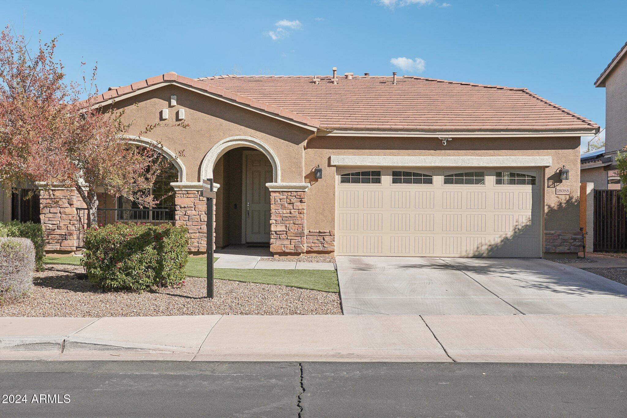 18086 W DESERT Lane
