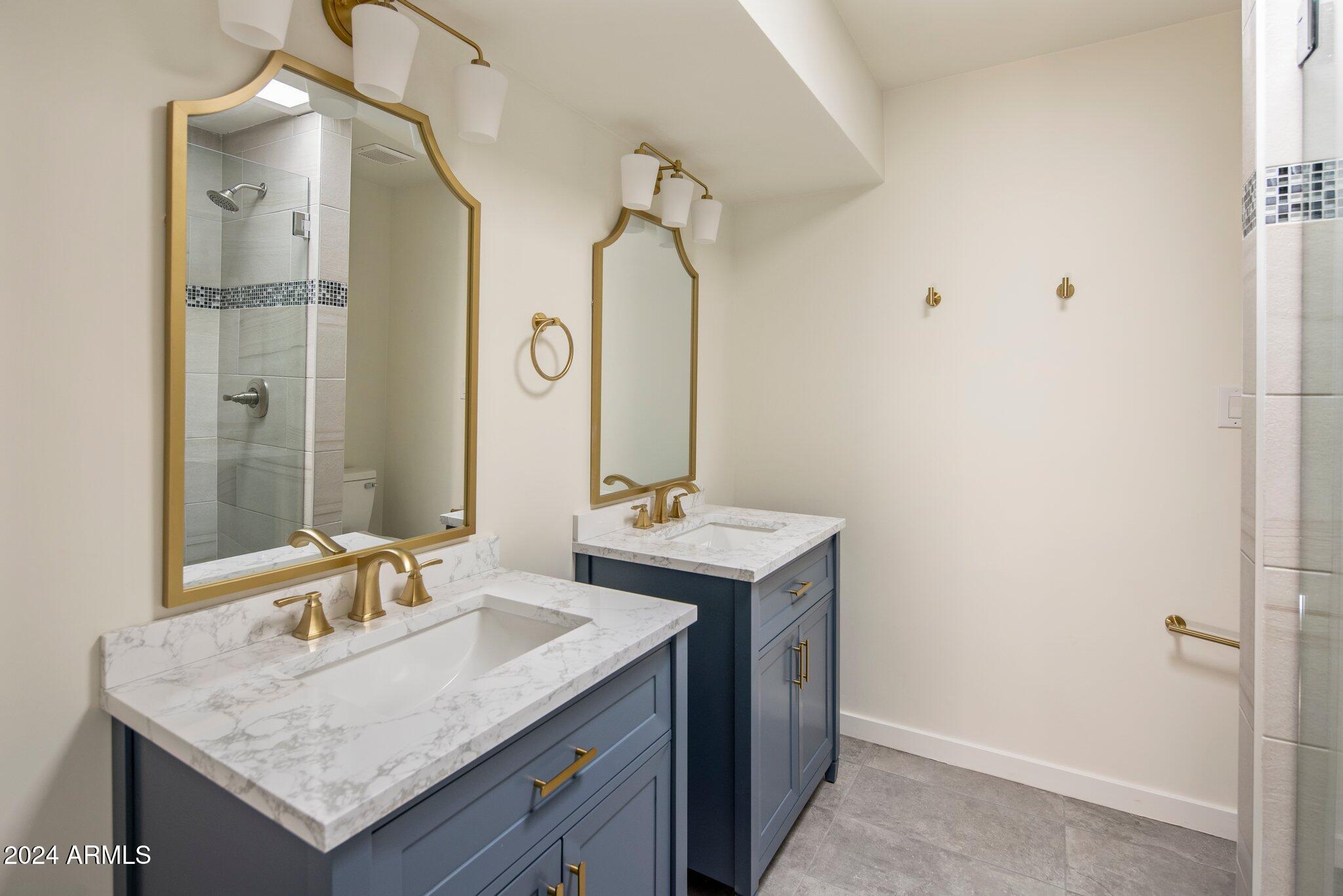 6145 E GOLD DUST Avenue