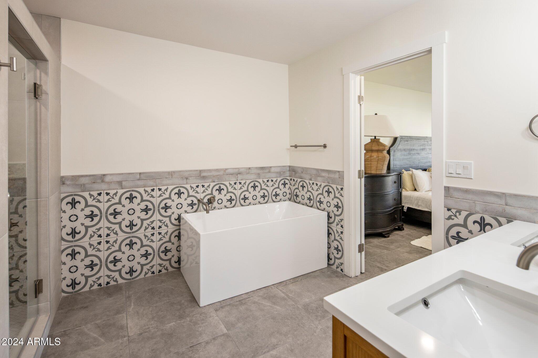 6145 E GOLD DUST Avenue