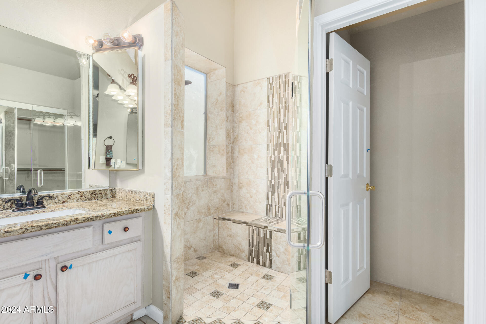 8310 E GREENVIEW Drive