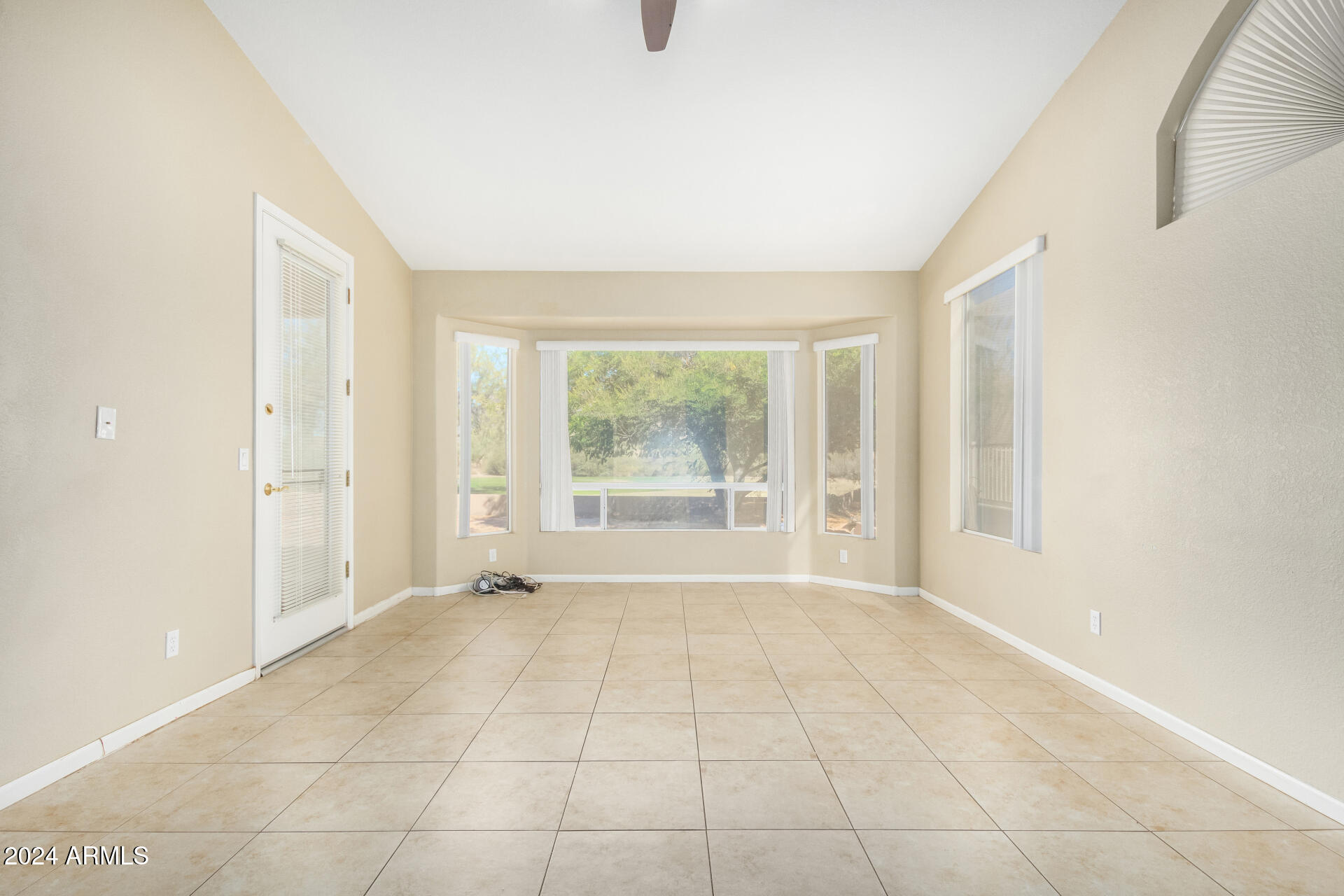 8310 E GREENVIEW Drive