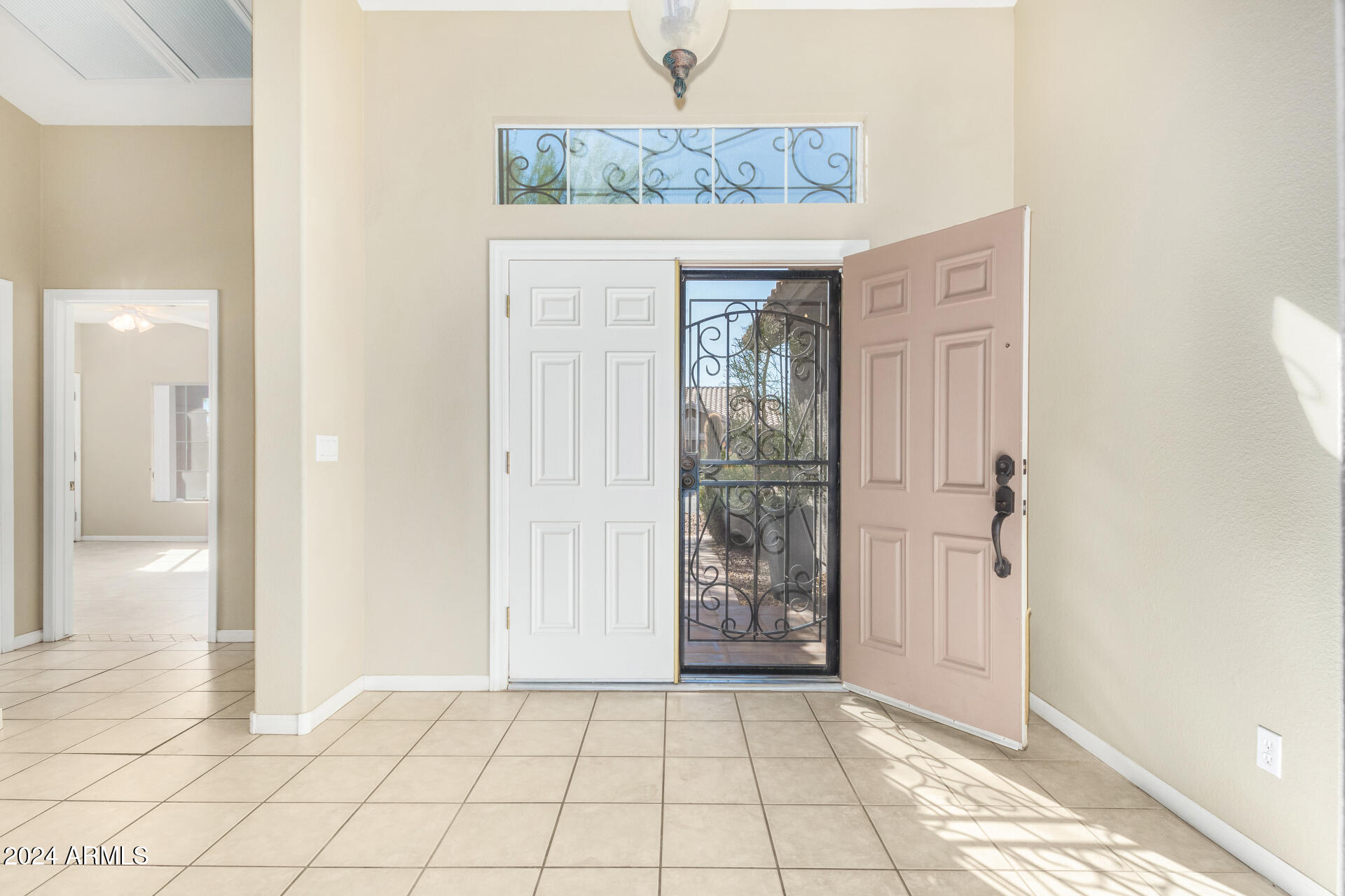 8310 E GREENVIEW Drive