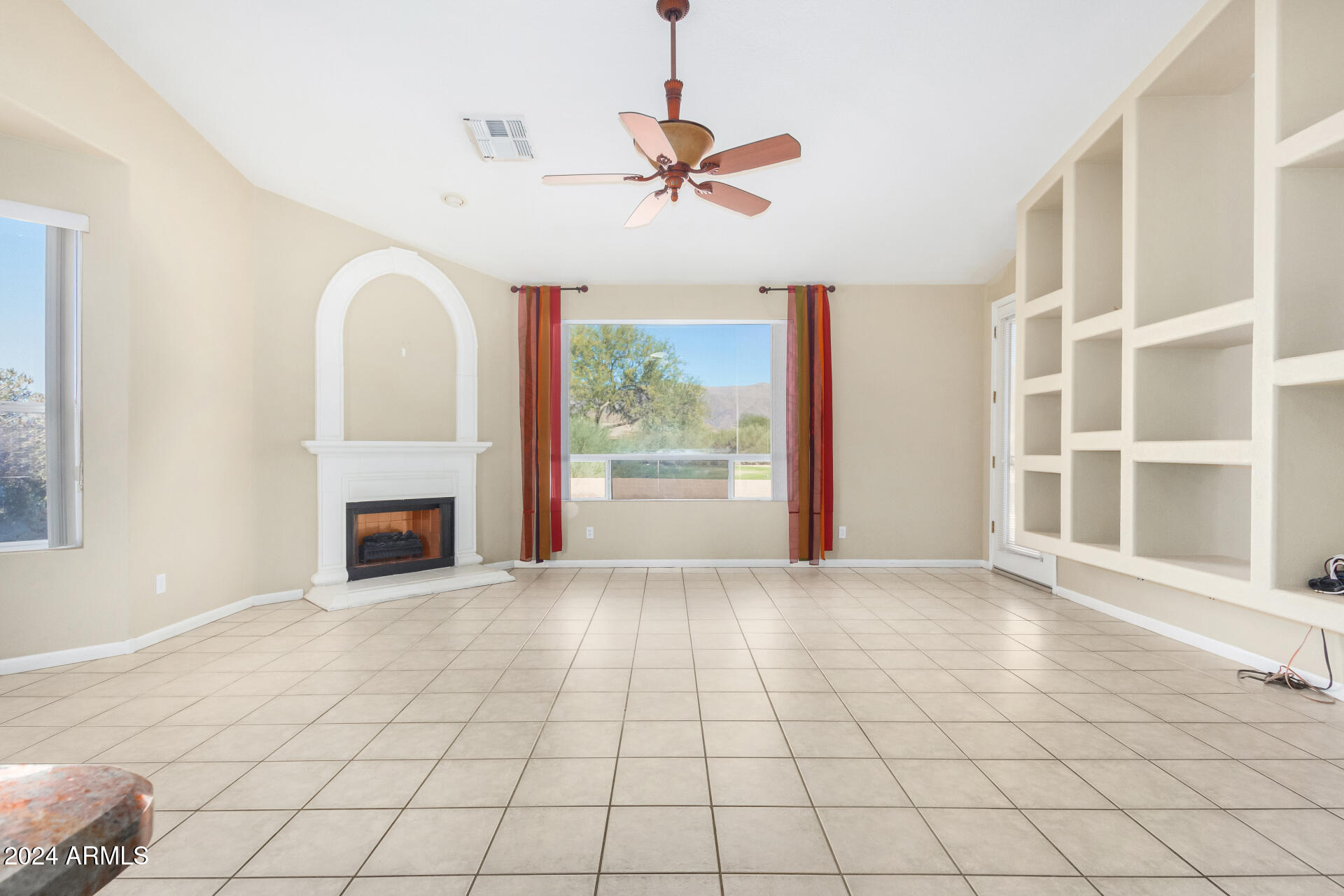 8310 E GREENVIEW Drive