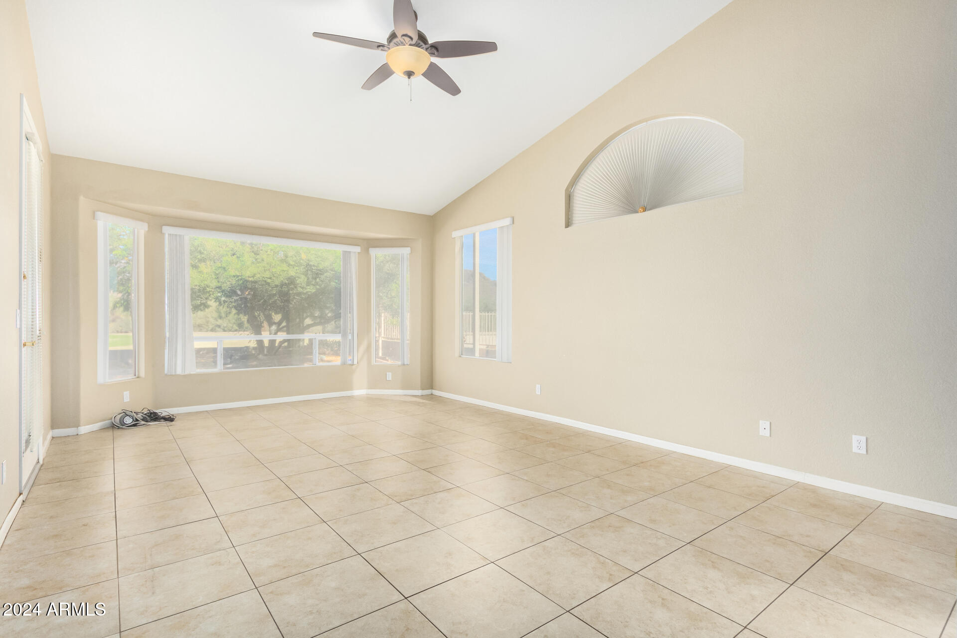 8310 E GREENVIEW Drive