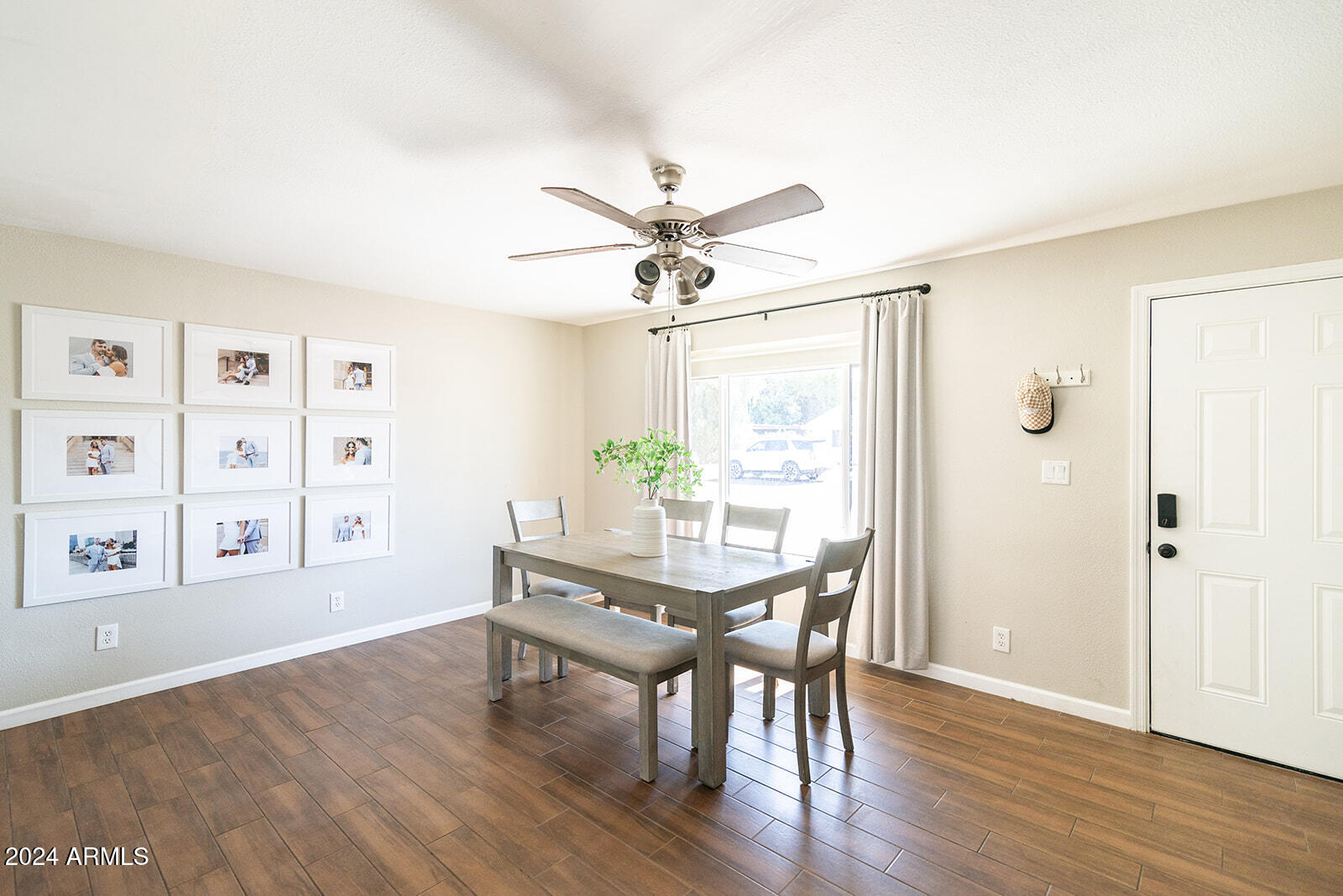 2826 E Sylvia Street