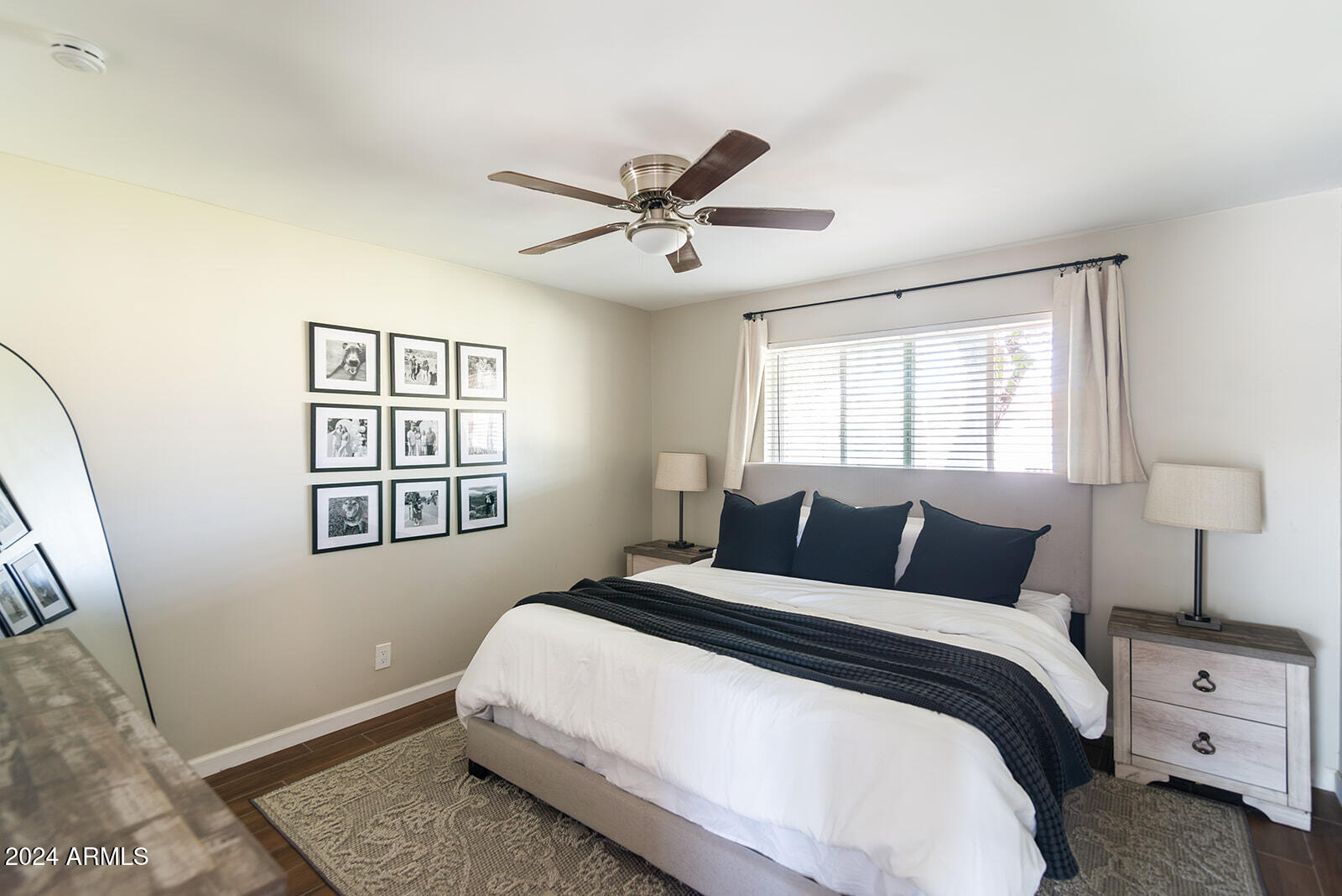 2826 E Sylvia Street