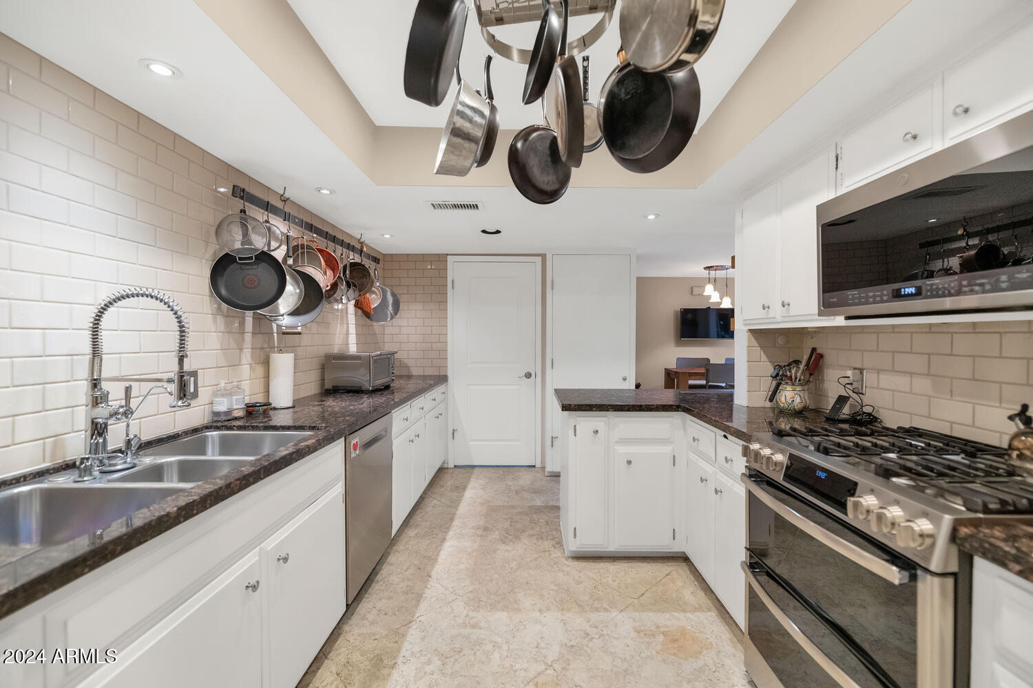 6938 E EXETER Boulevard