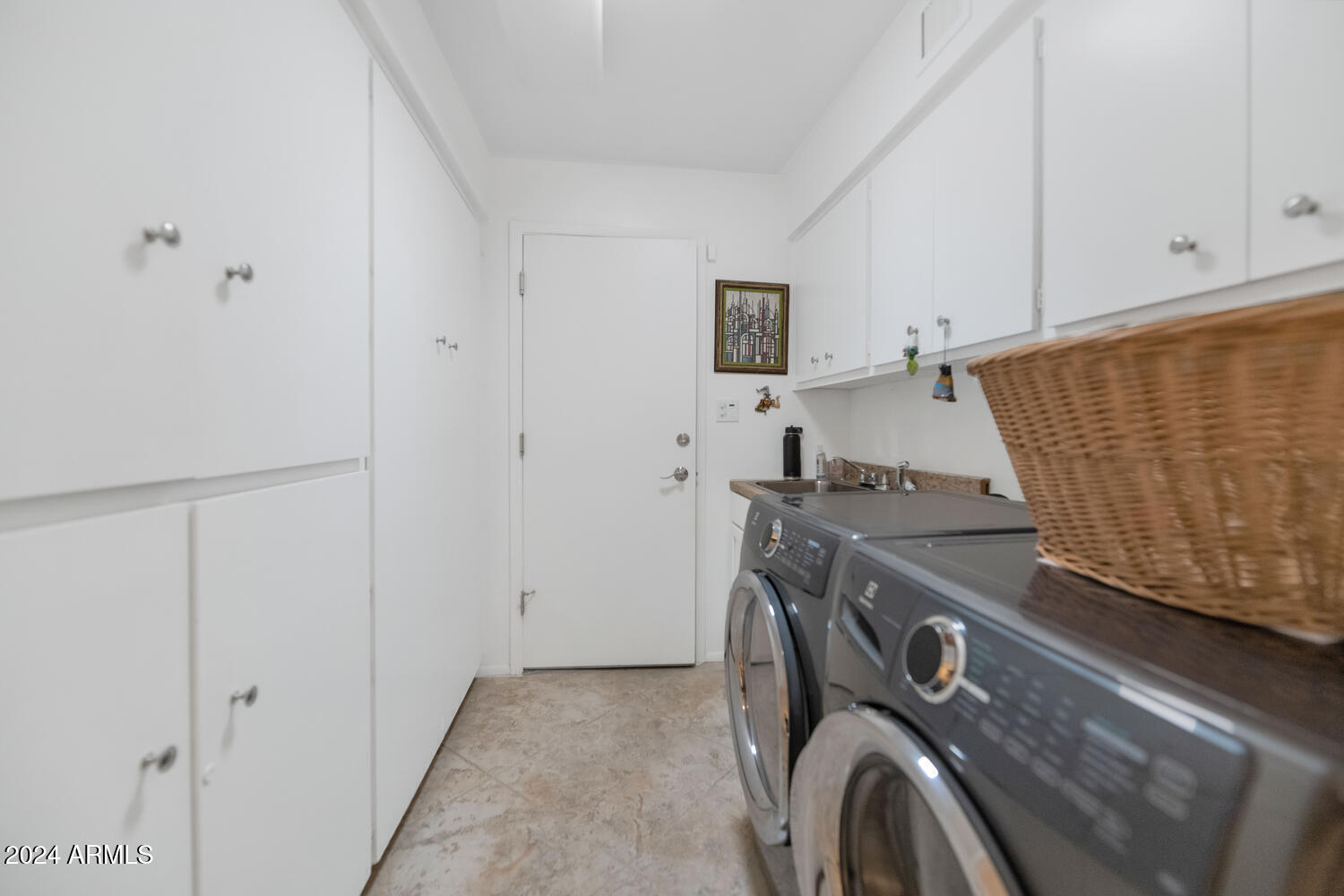 6938 E EXETER Boulevard