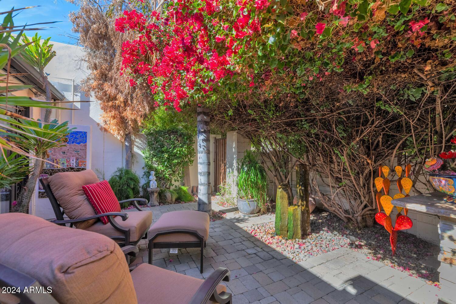 6938 E EXETER Boulevard