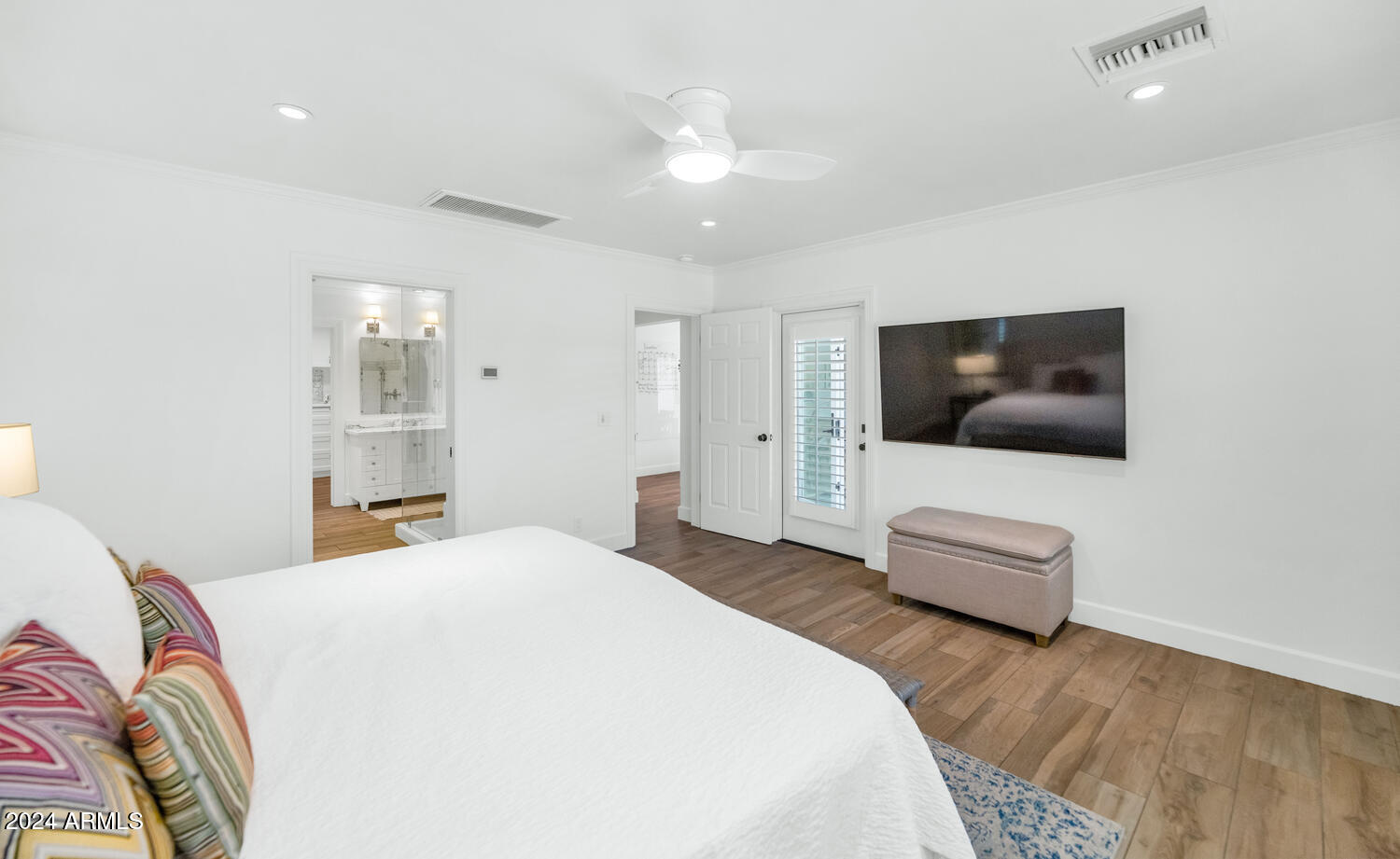 6214 E CALLE ROSA --