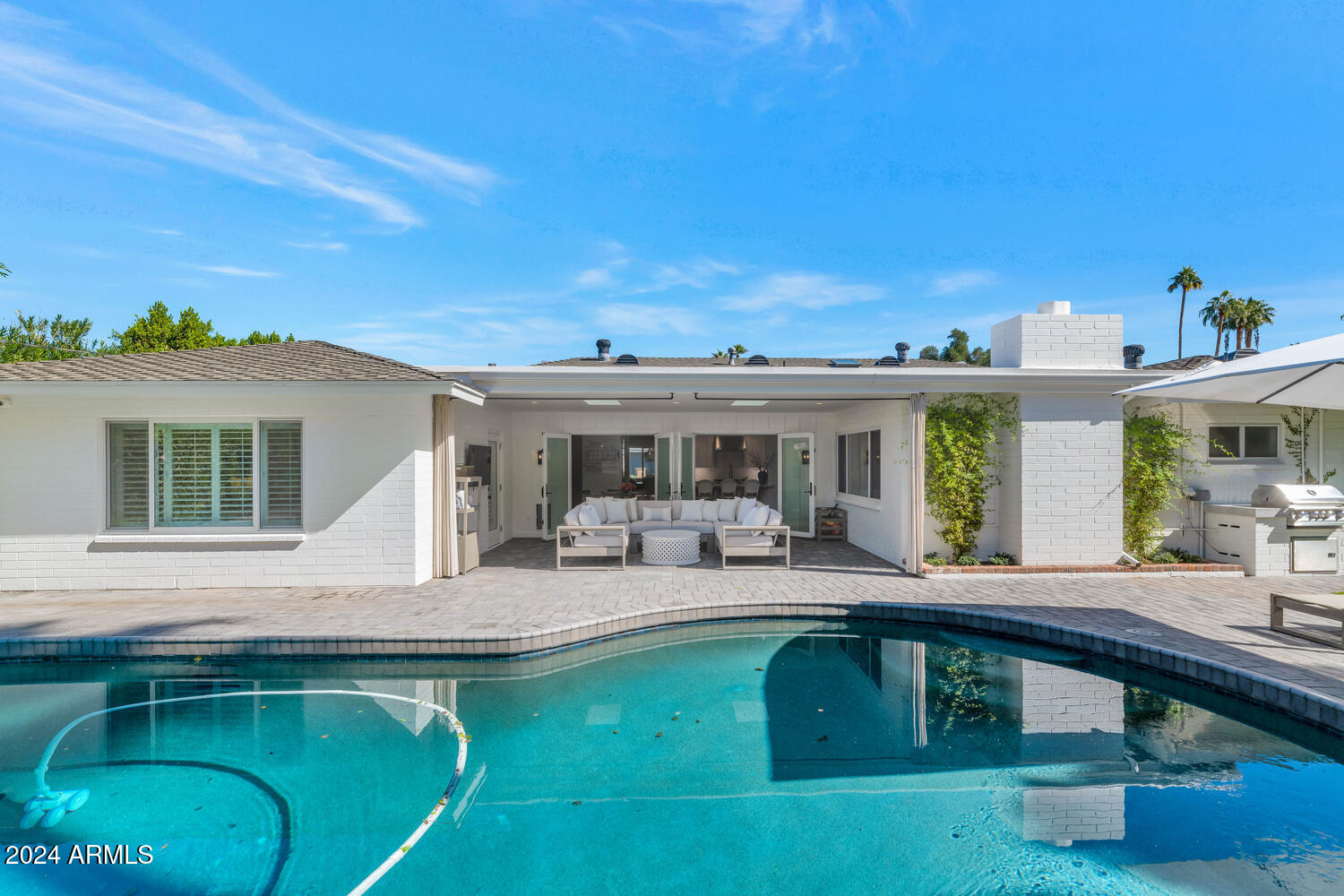 6214 E CALLE ROSA --