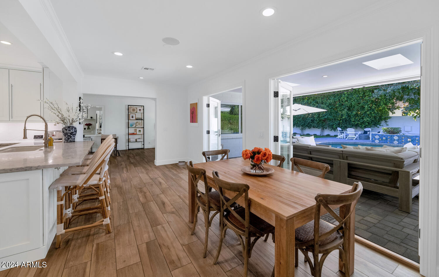 6214 E CALLE ROSA --