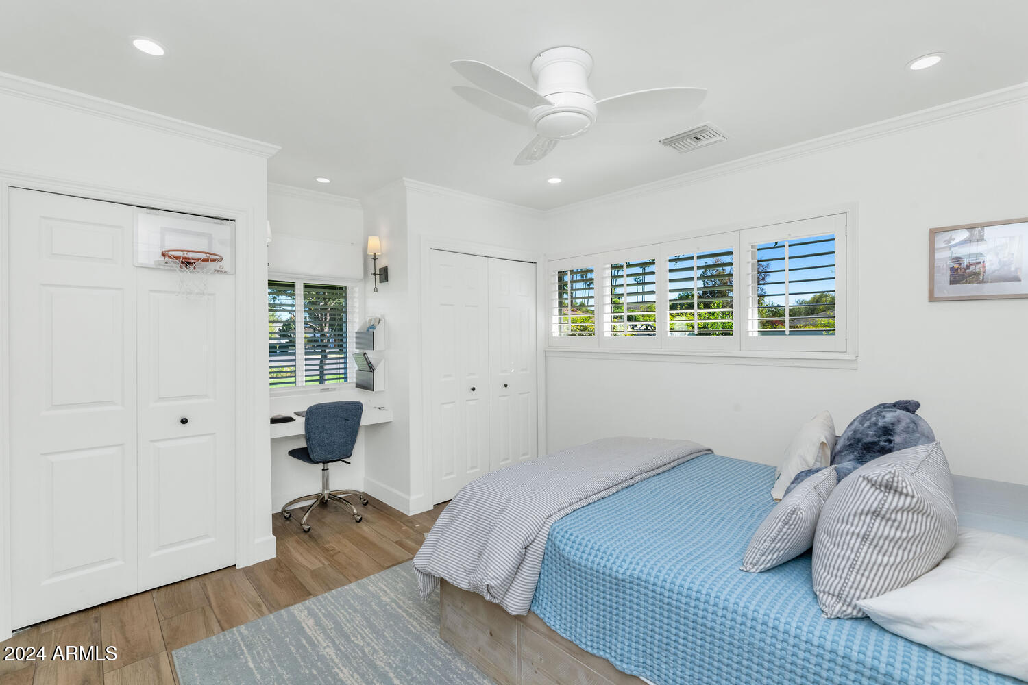 6214 E CALLE ROSA --