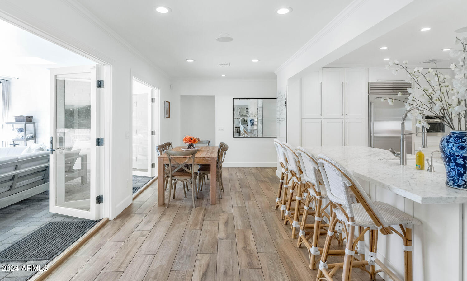 6214 E CALLE ROSA --