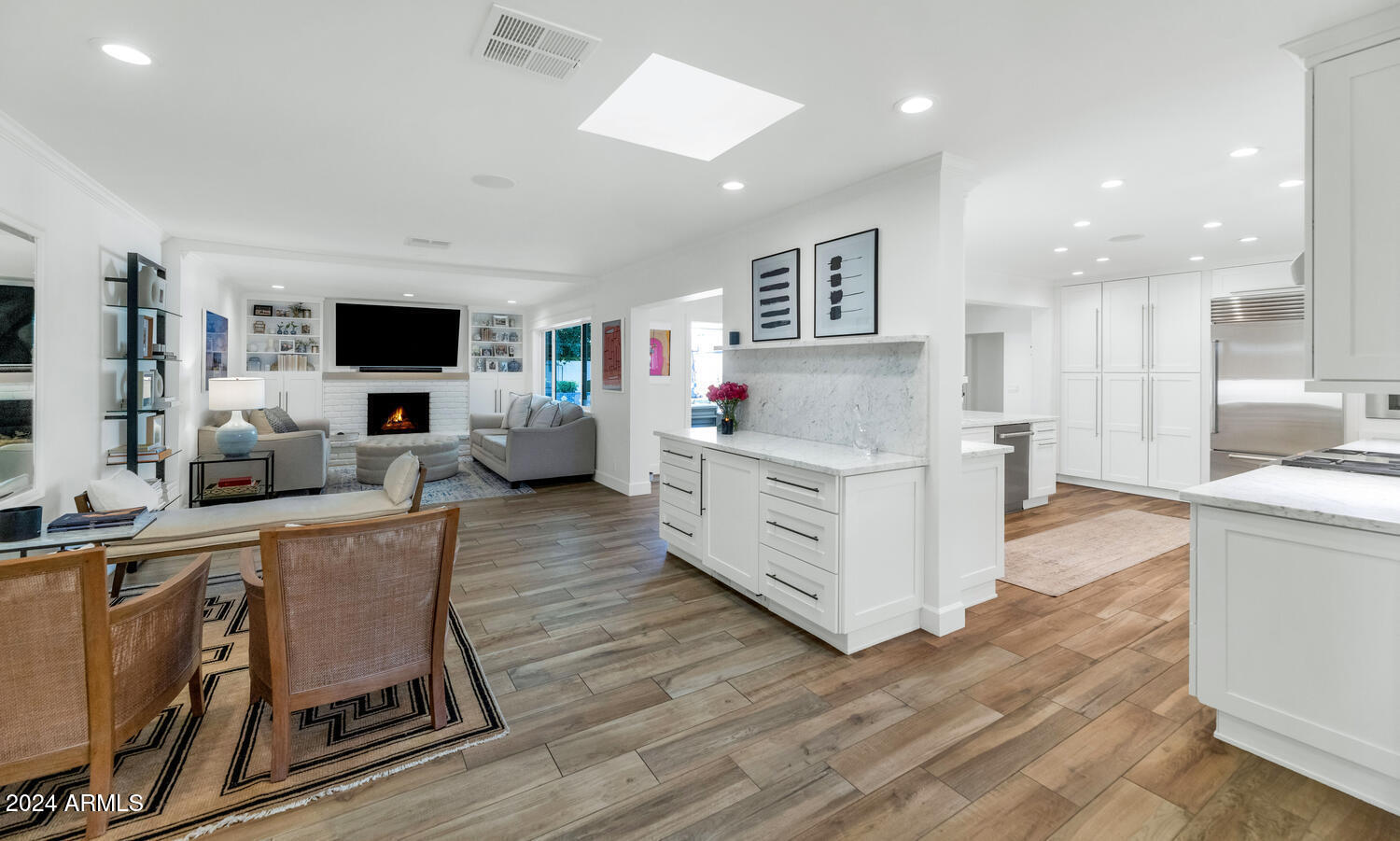 6214 E CALLE ROSA --