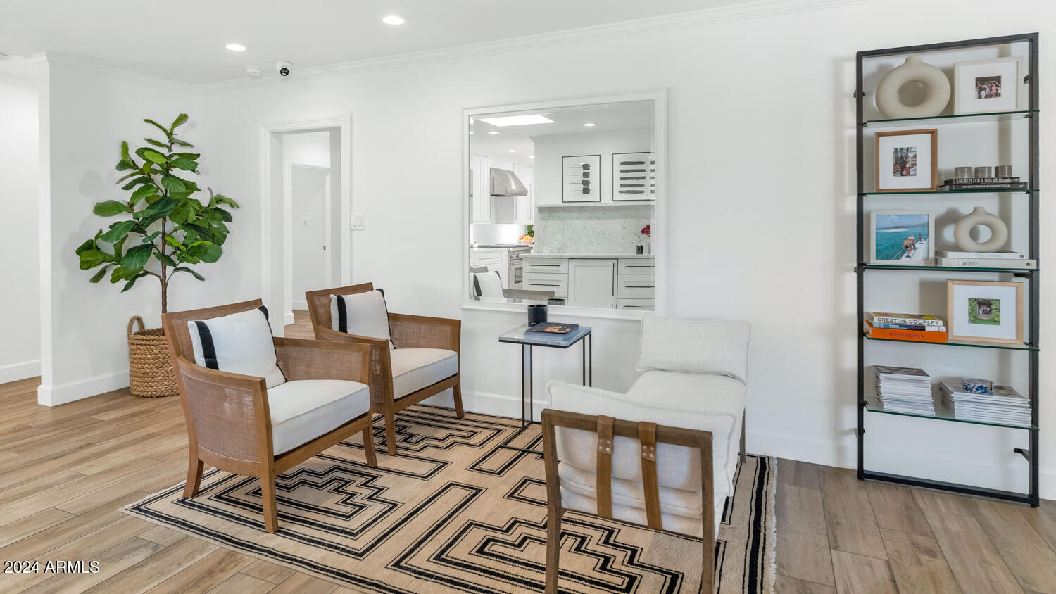 6214 E CALLE ROSA --