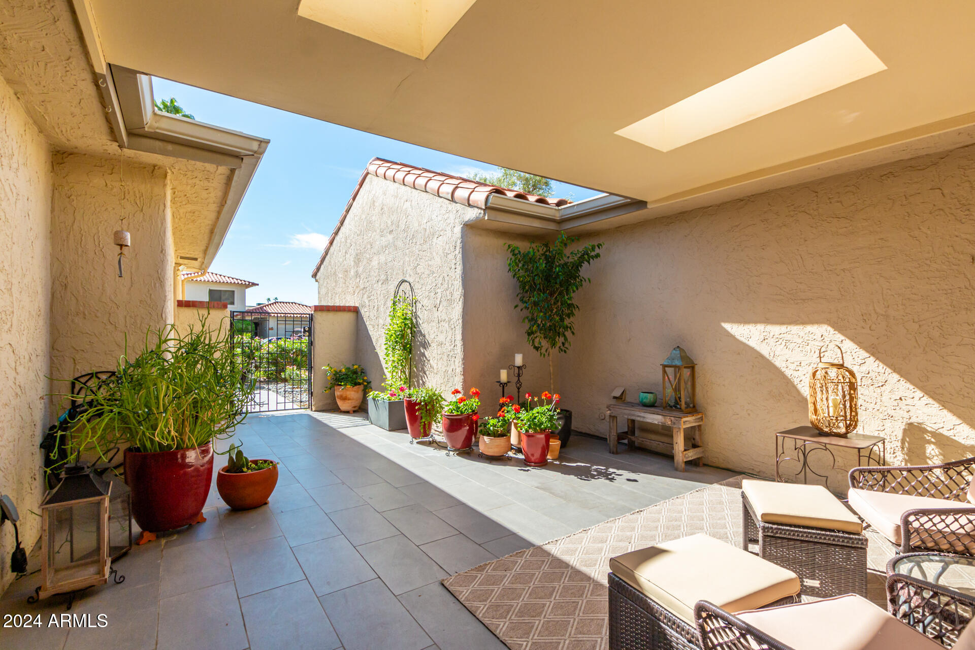 7658 E VISTA Drive