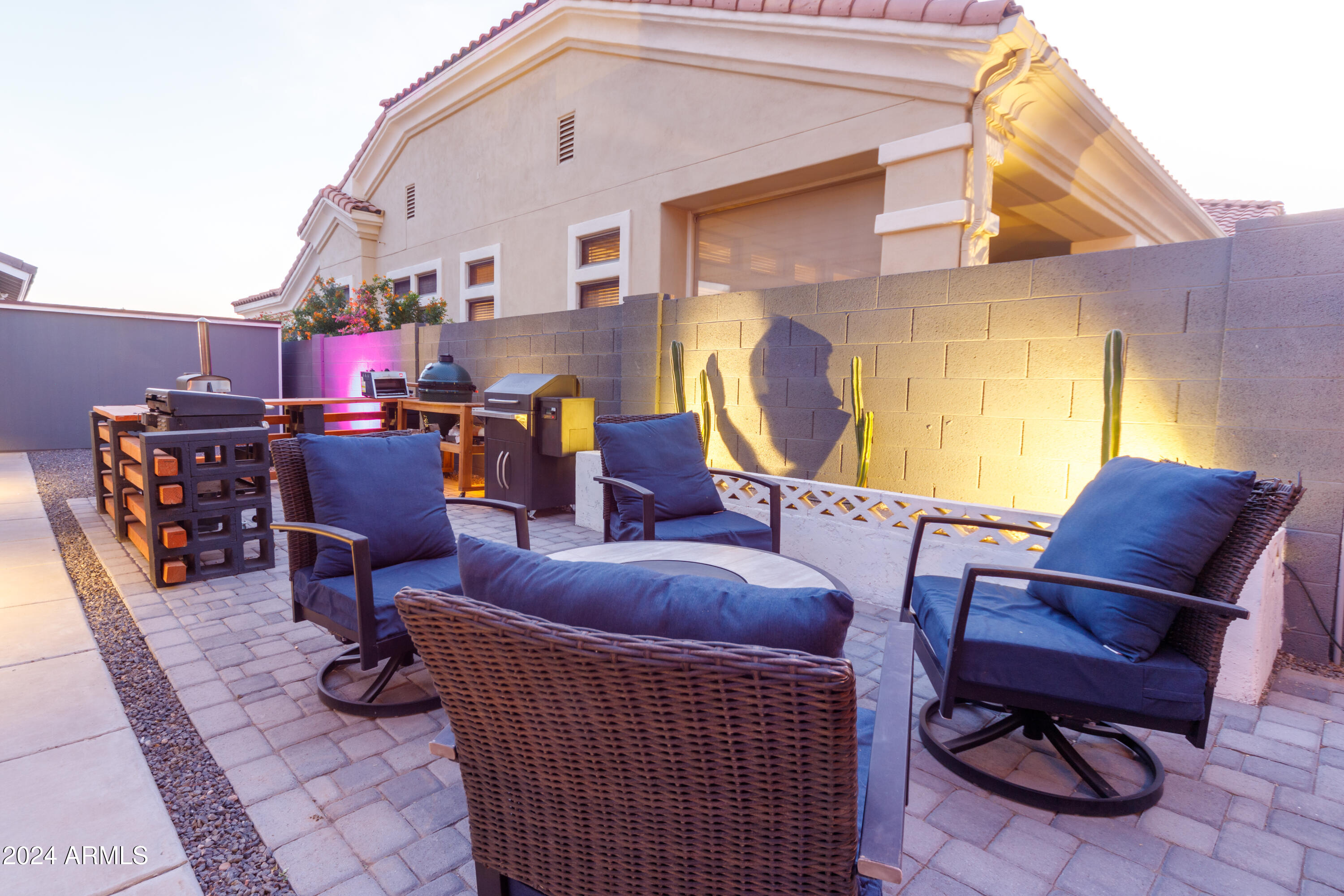 130 W SUNBURST Lane