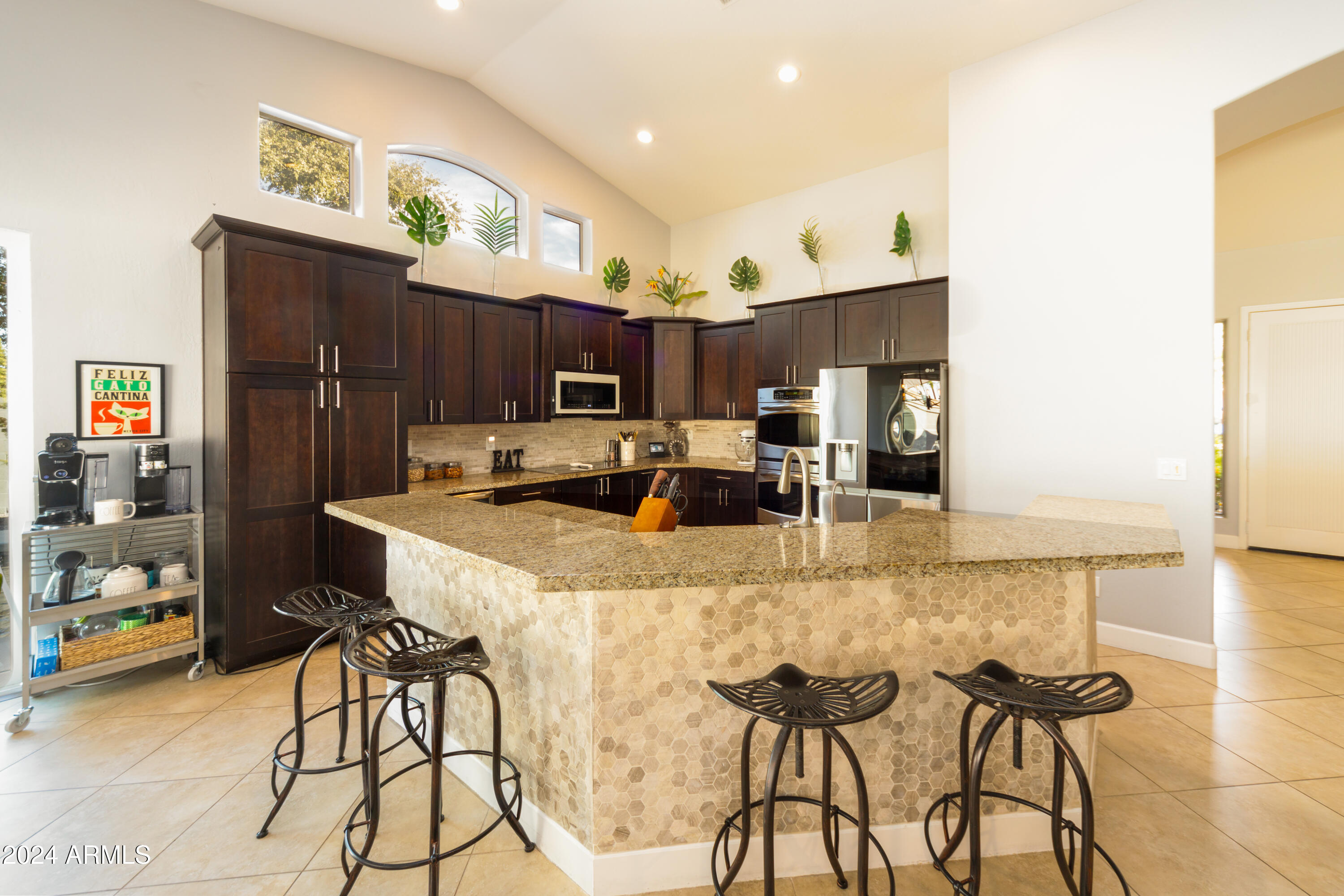 130 W SUNBURST Lane
