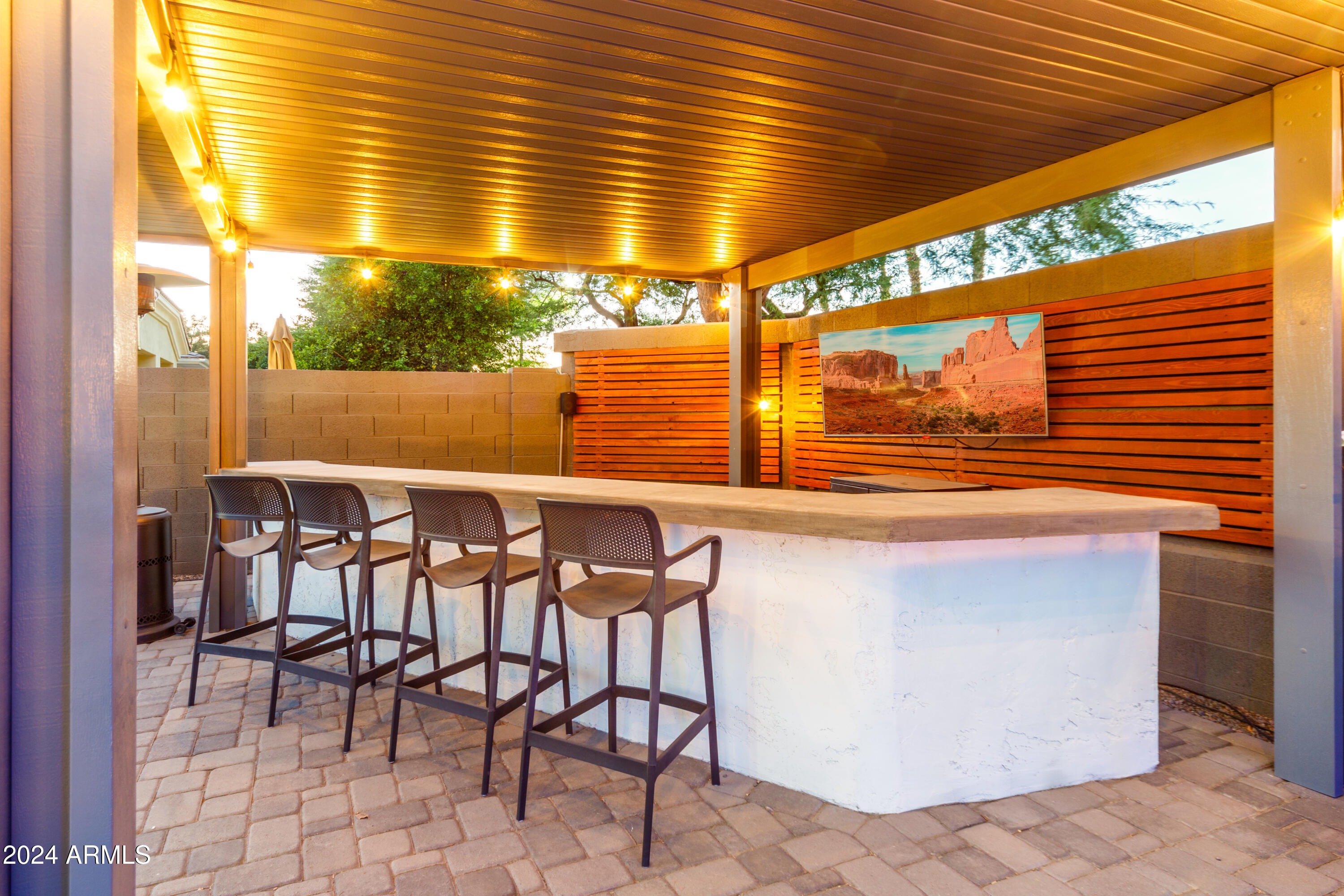 130 W SUNBURST Lane