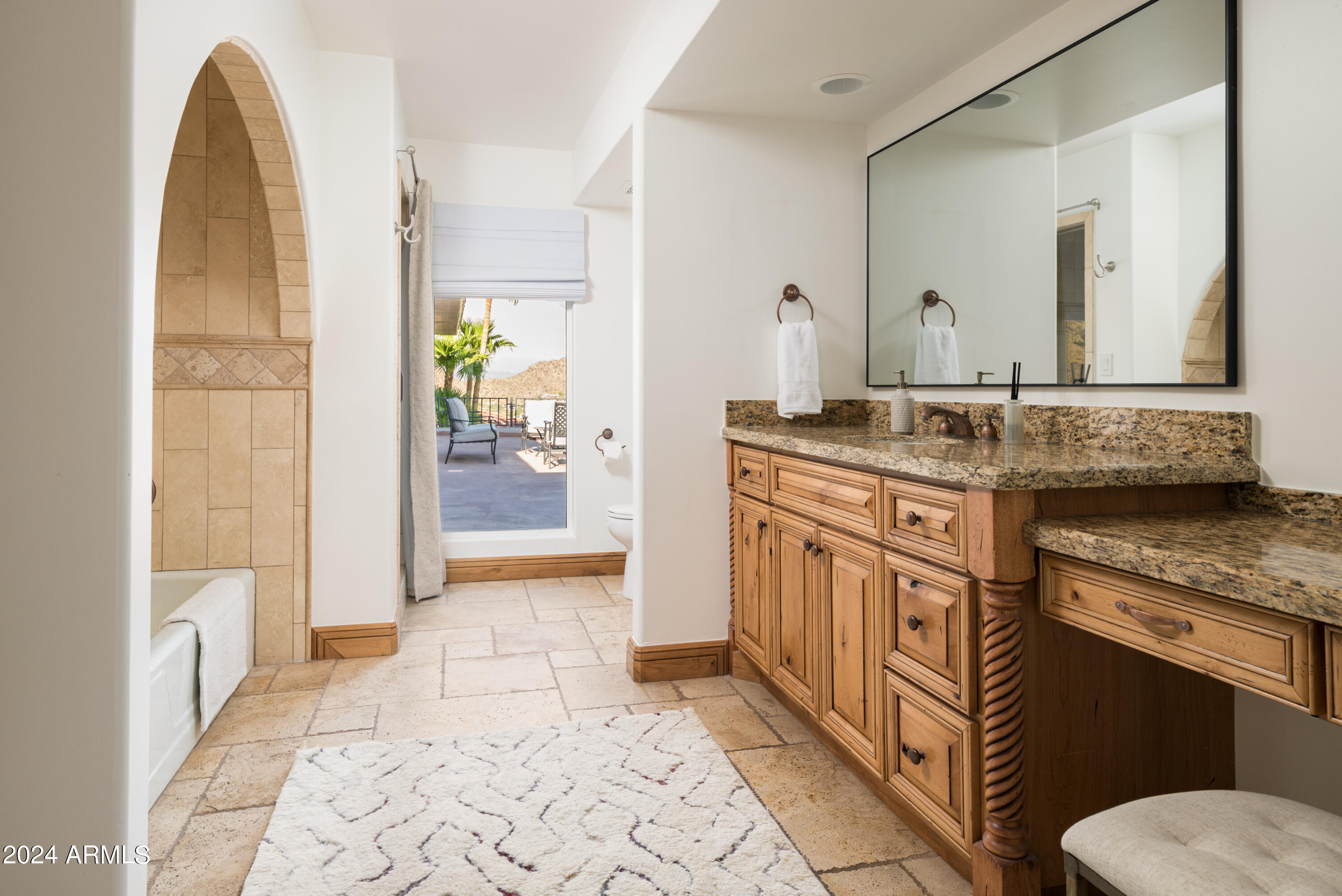 4636 E MOONLIGHT Way