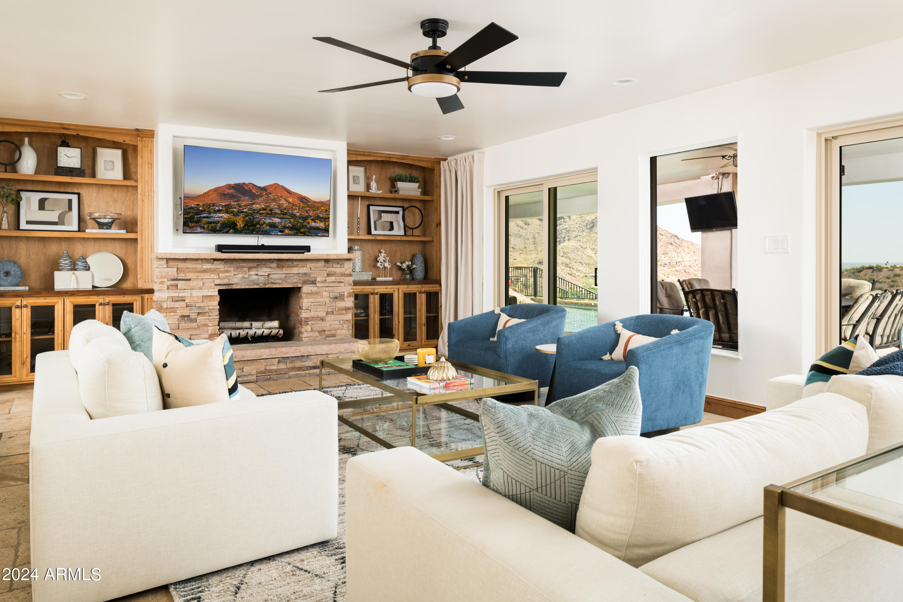 4636 E MOONLIGHT Way