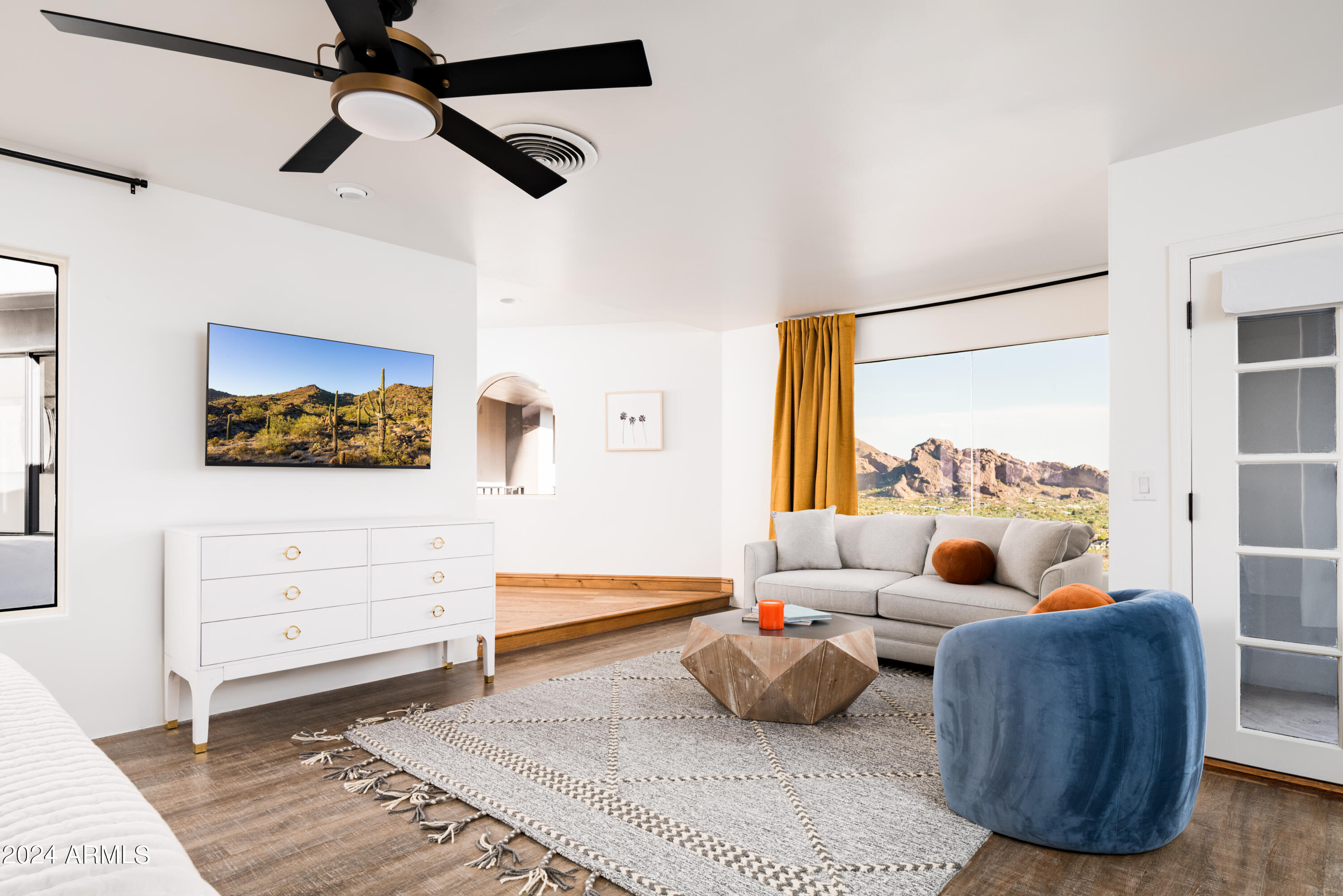 4636 E MOONLIGHT Way