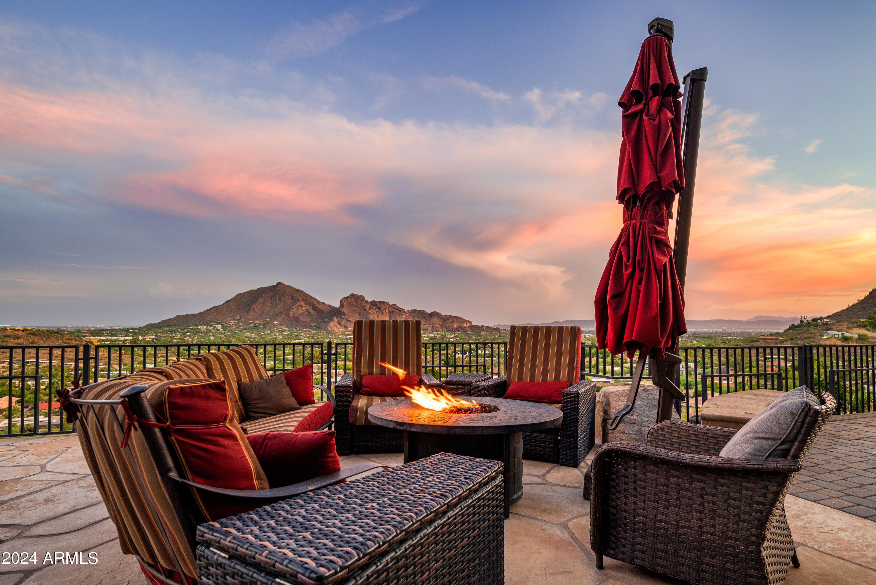 4636 E MOONLIGHT Way