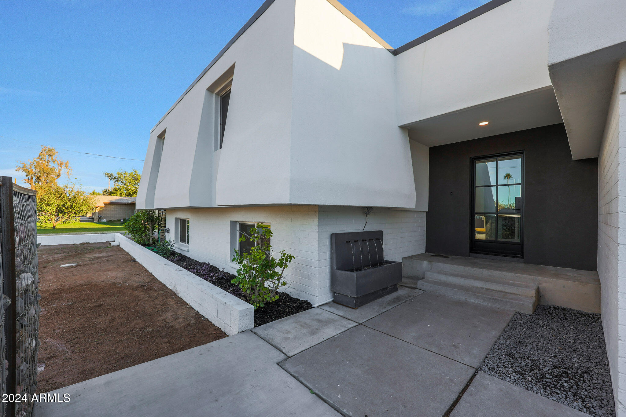 4331 W PORT AU PRINCE Lane