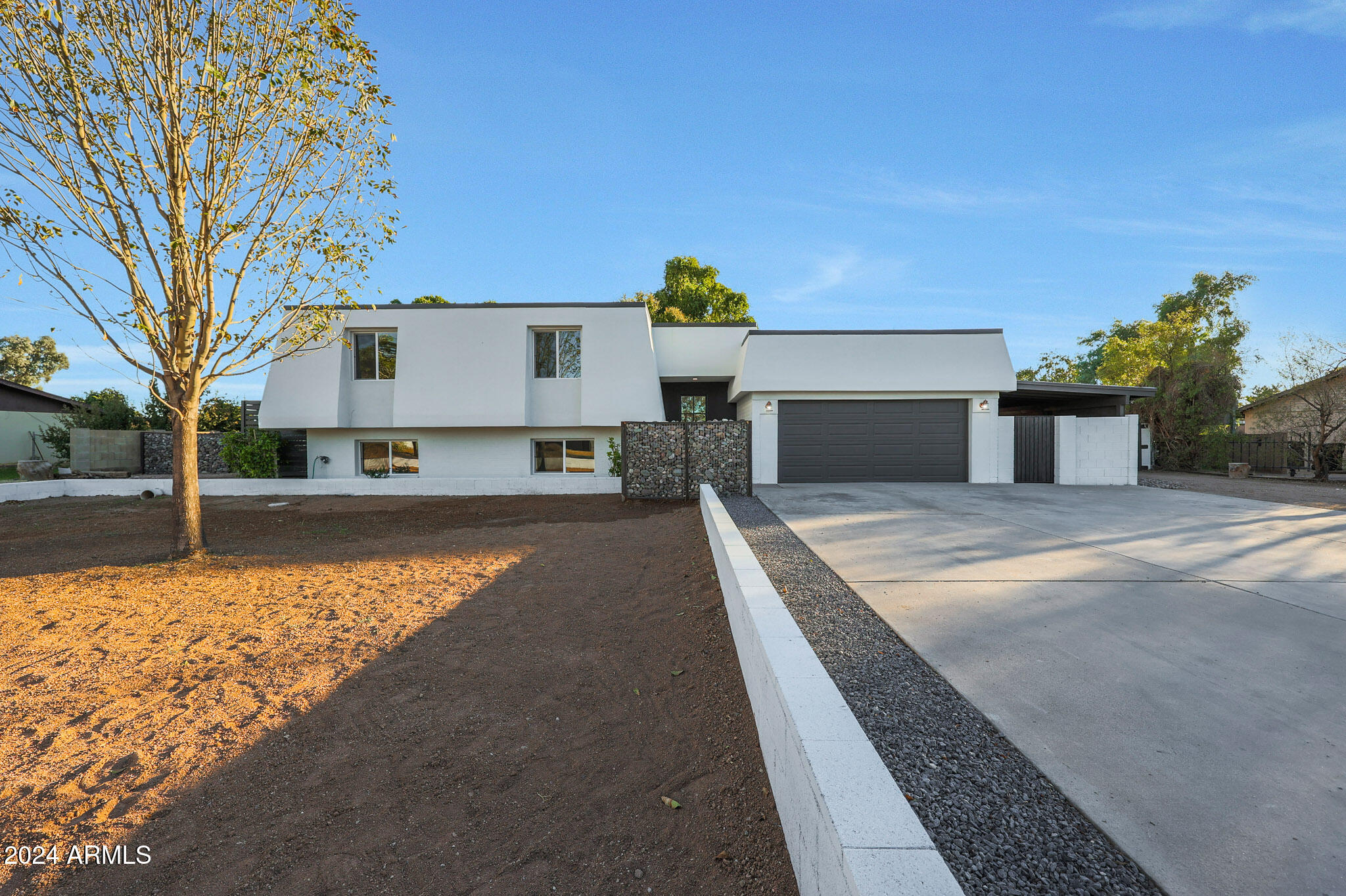 4331 W PORT AU PRINCE Lane