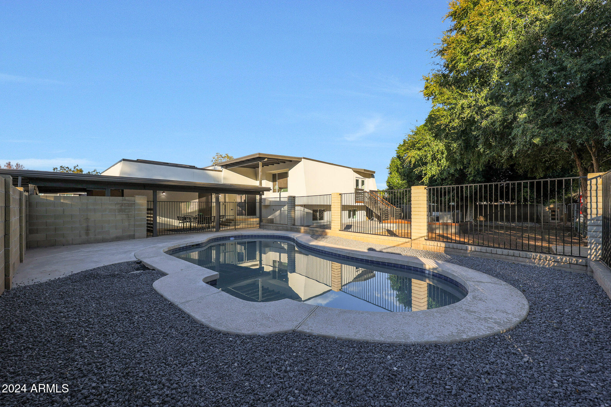 4331 W PORT AU PRINCE Lane