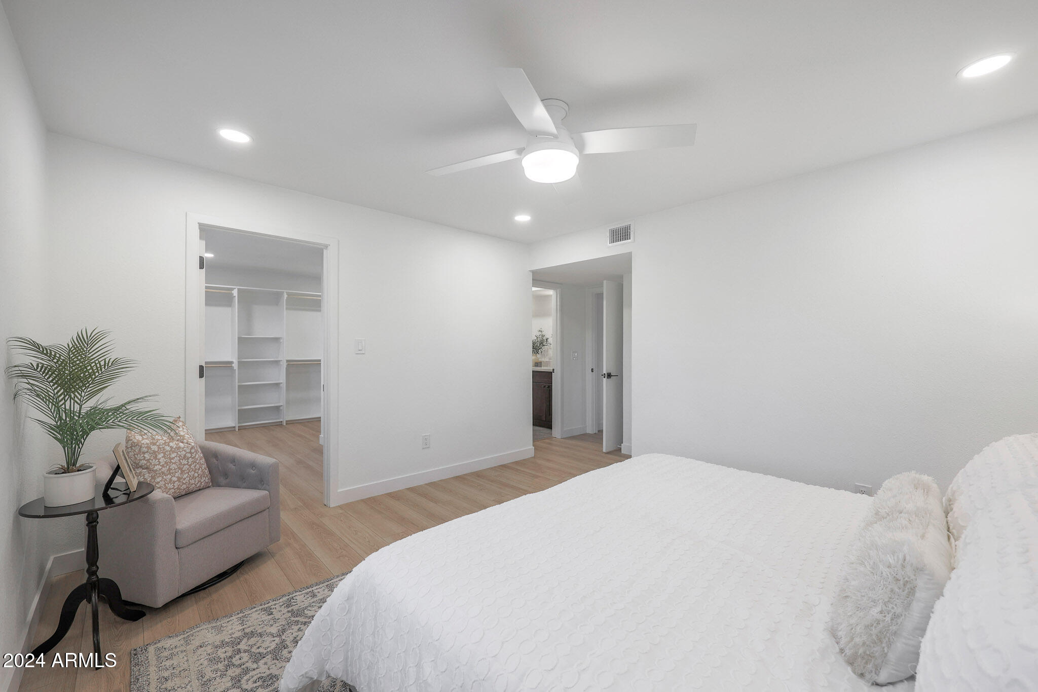 4331 W PORT AU PRINCE Lane