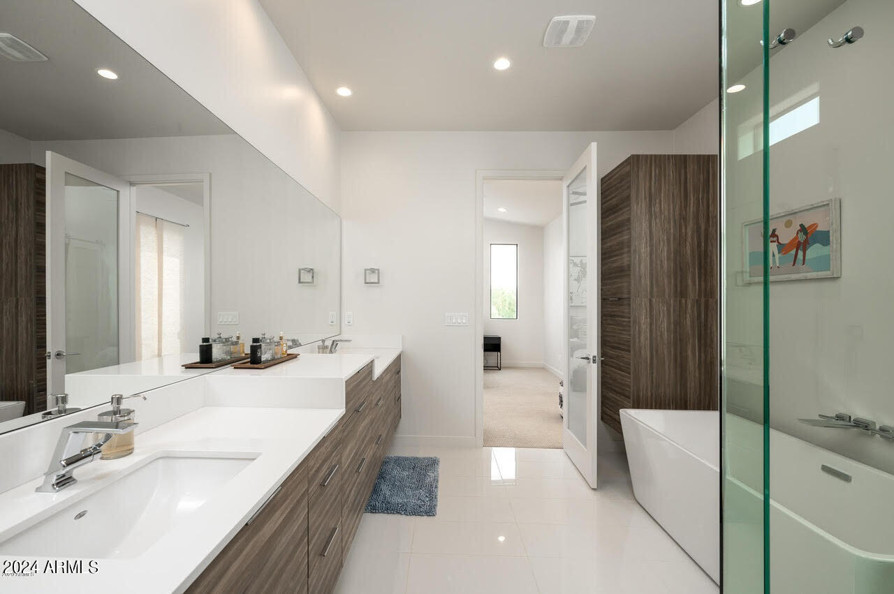 3106 N 70TH Street # 2010