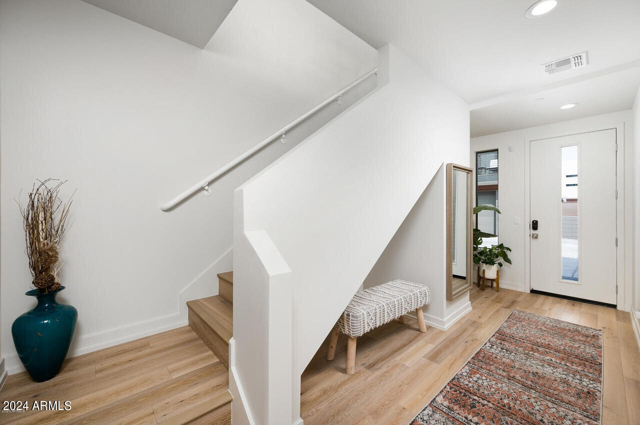 3106 N 70TH Street # 2010