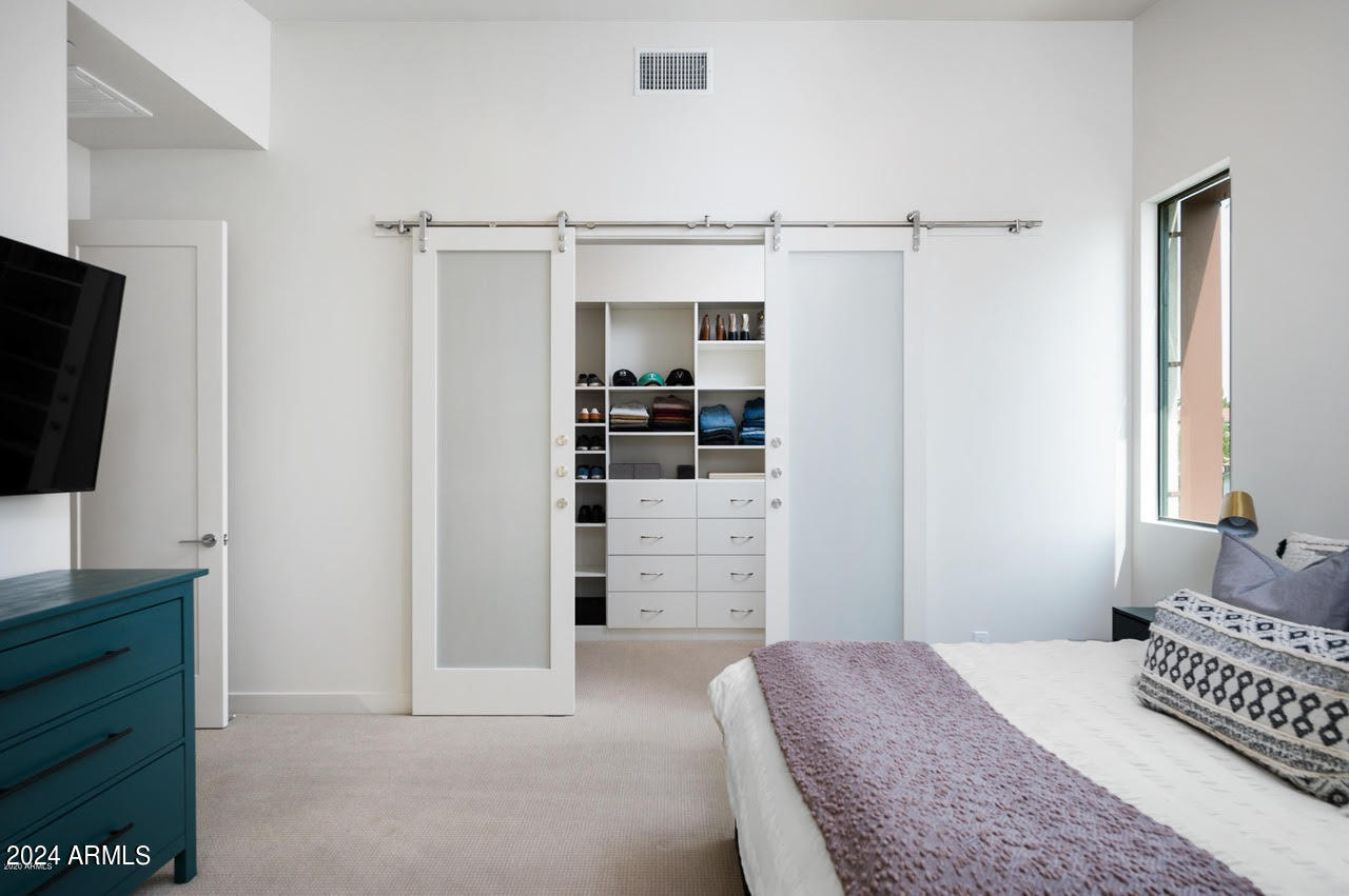 3106 N 70TH Street # 2010