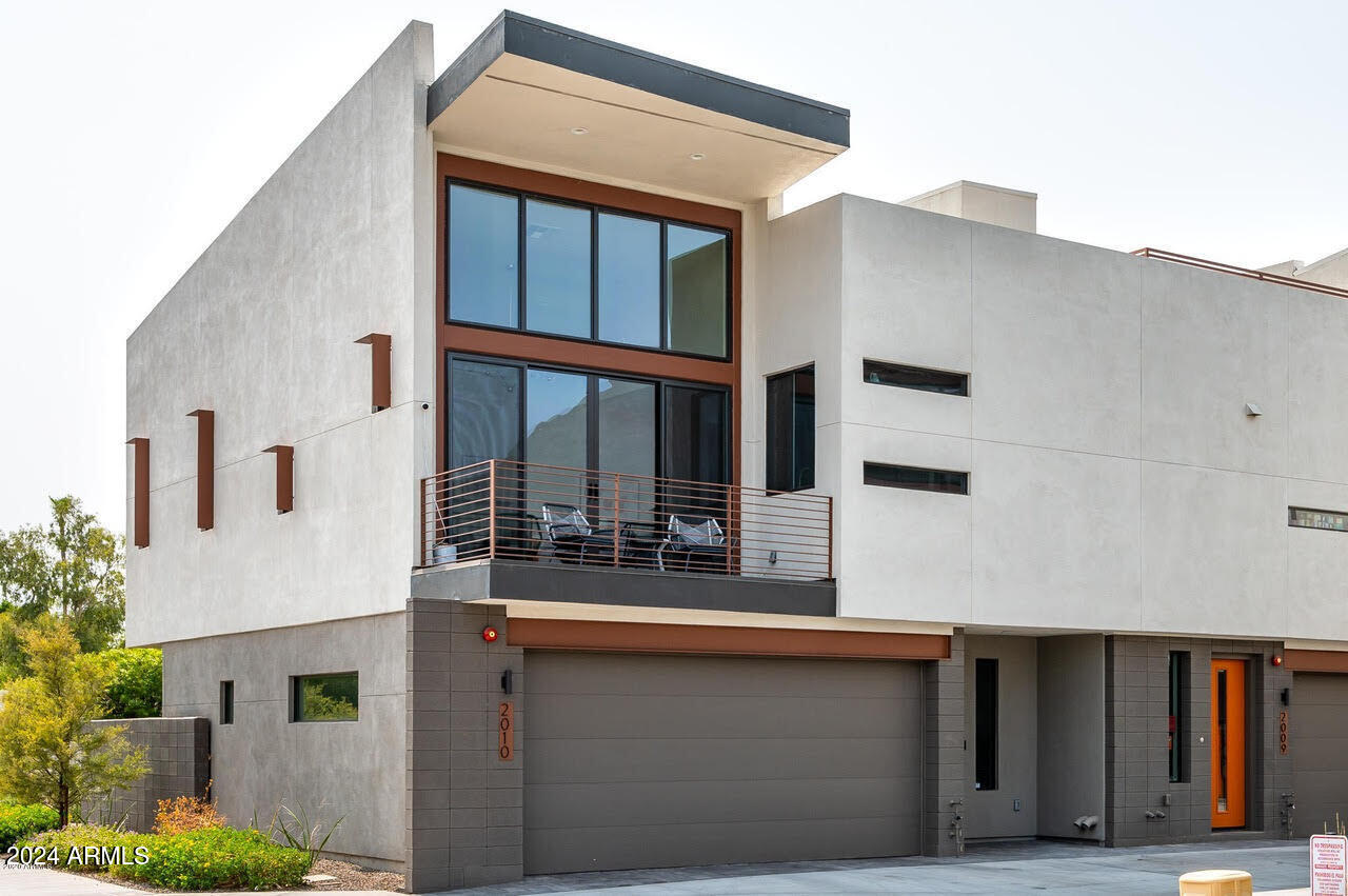 3106 N 70TH Street # 2010