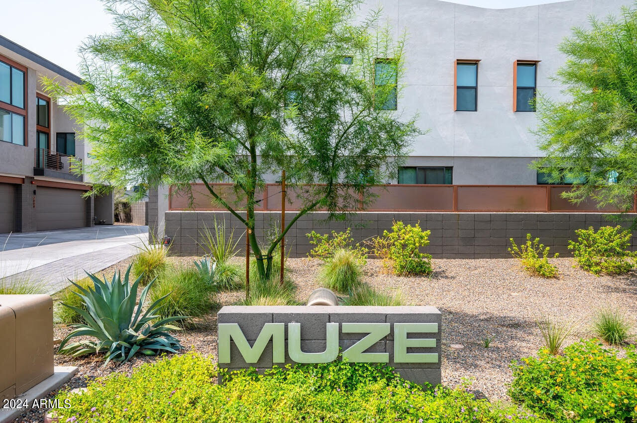 3106 N 70TH Street # 2010