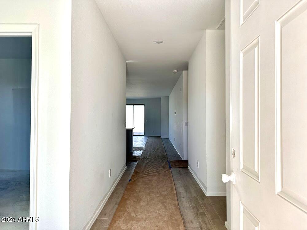 24118 W SUNLAND Avenue