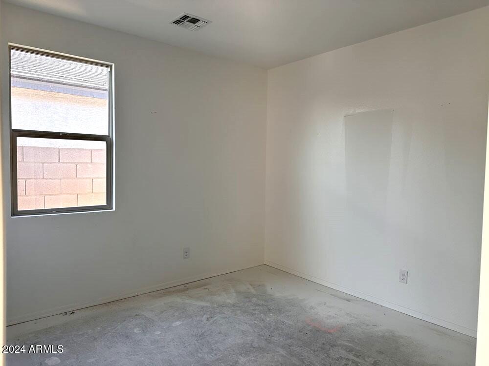 24118 W SUNLAND Avenue