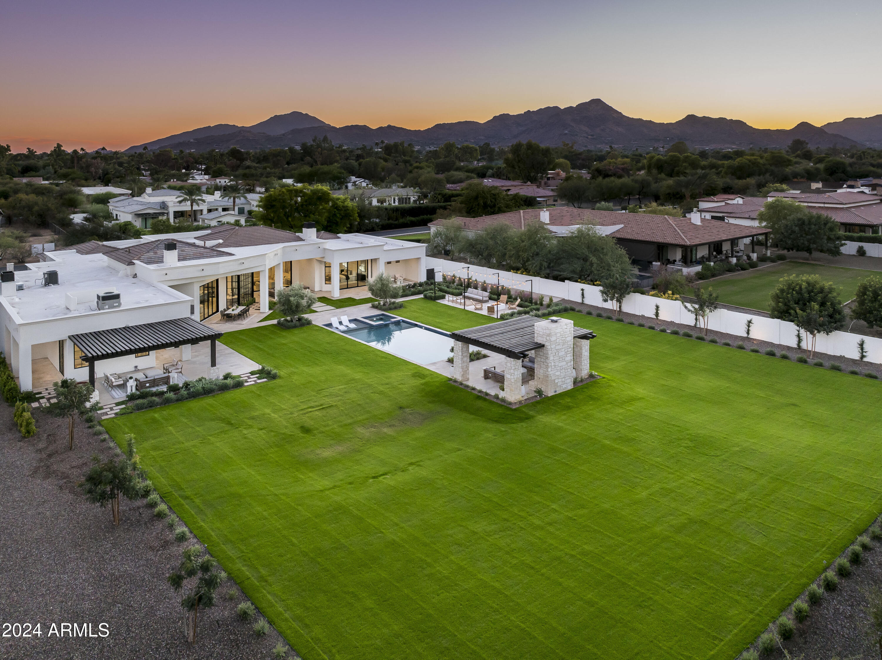 7000 E HORSESHOE Road