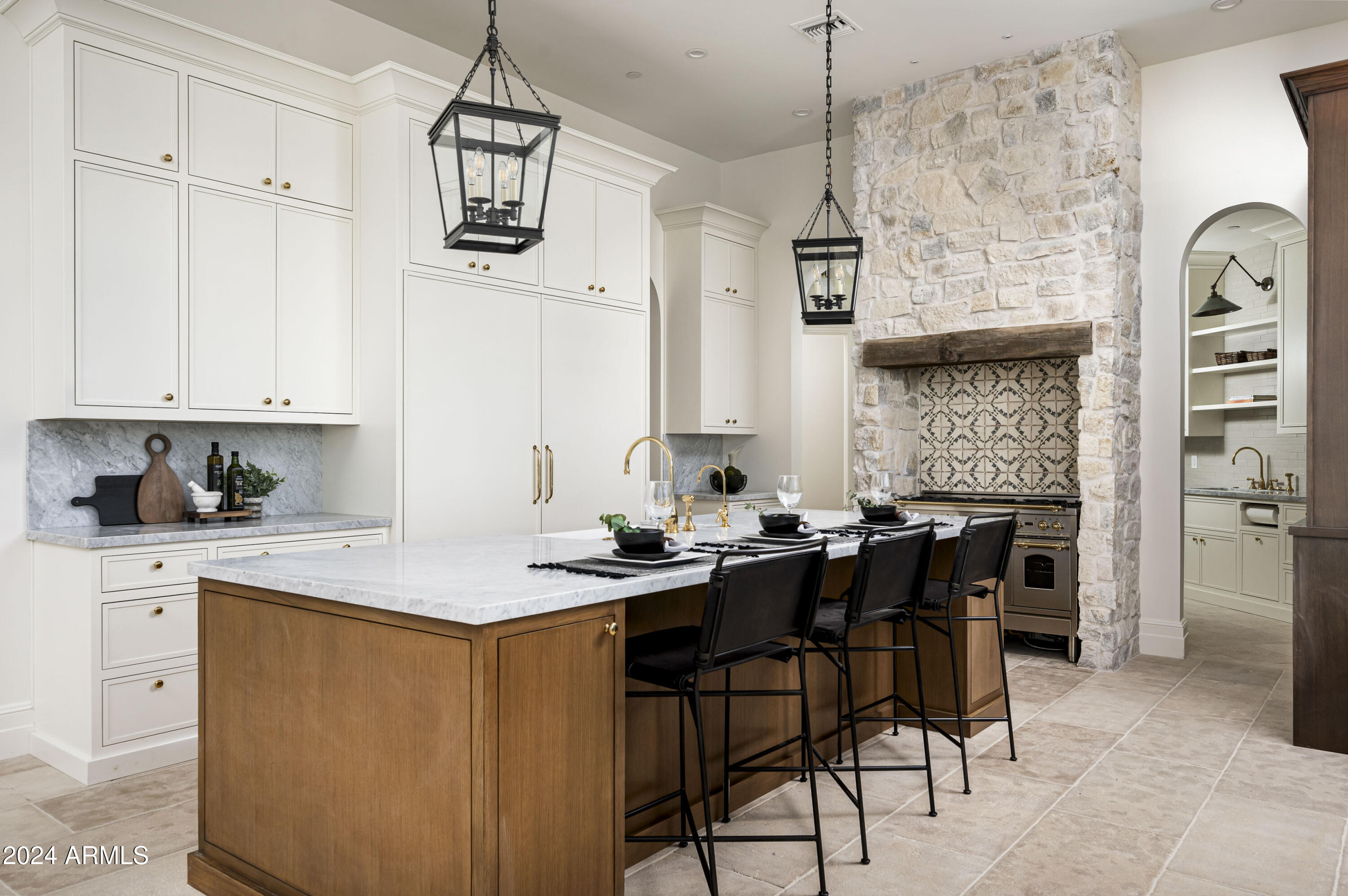 7000 E HORSESHOE Road