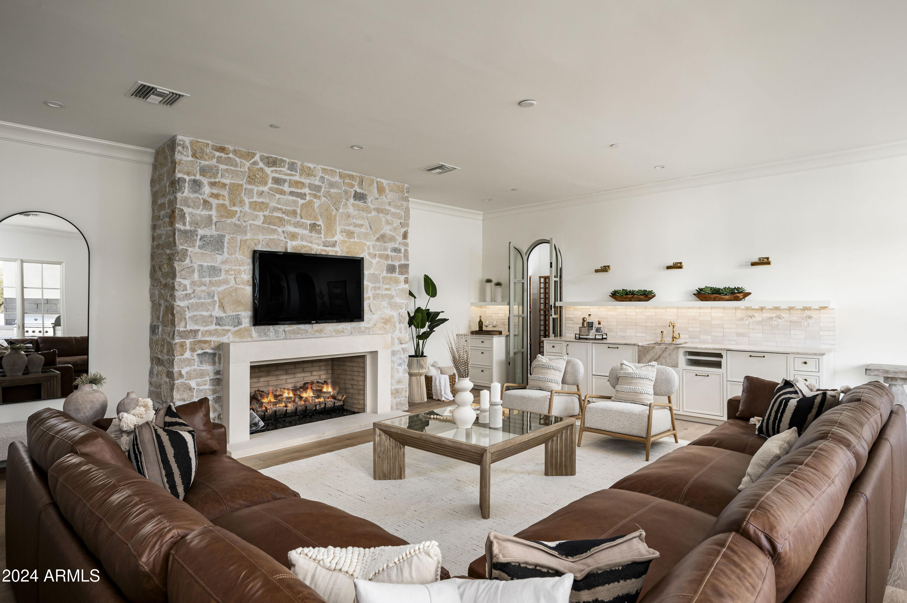 7000 E HORSESHOE Road