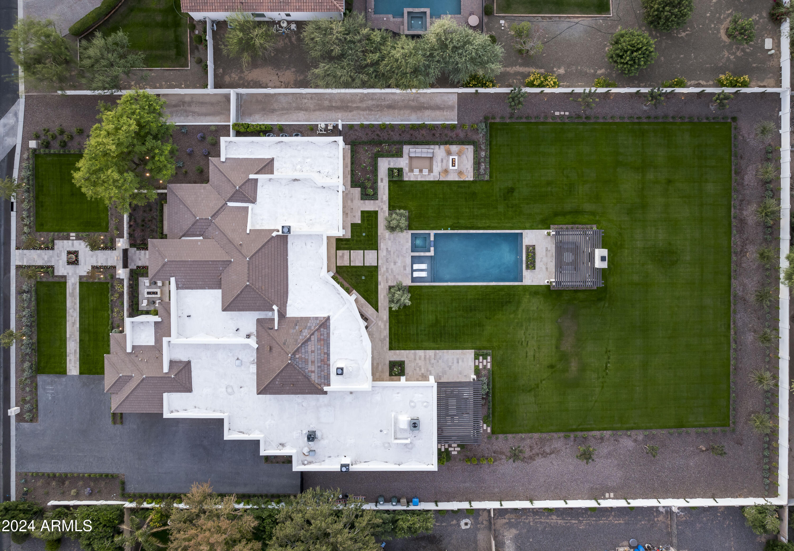 7000 E HORSESHOE Road