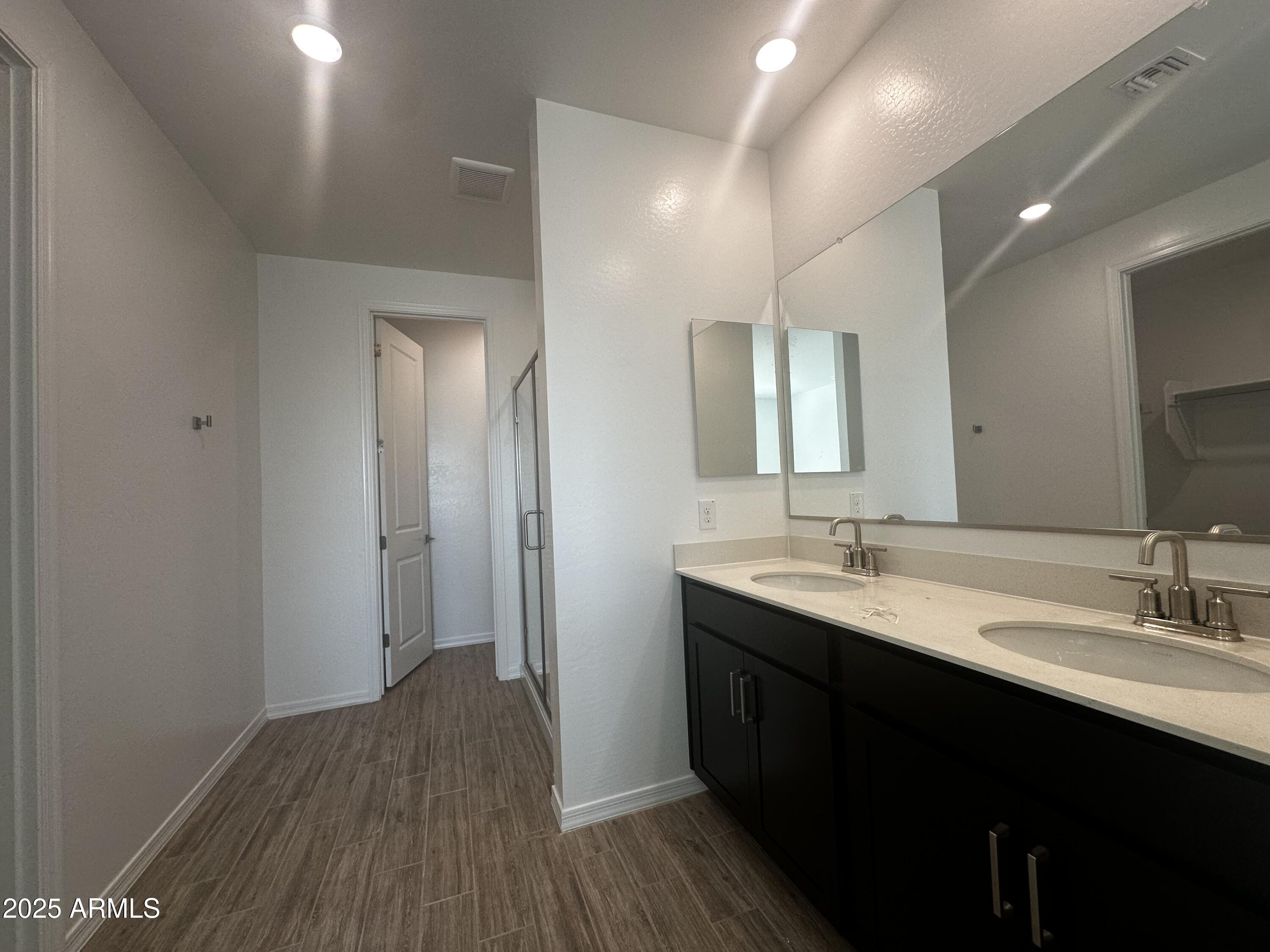 4301 E BRADFORD Avenue