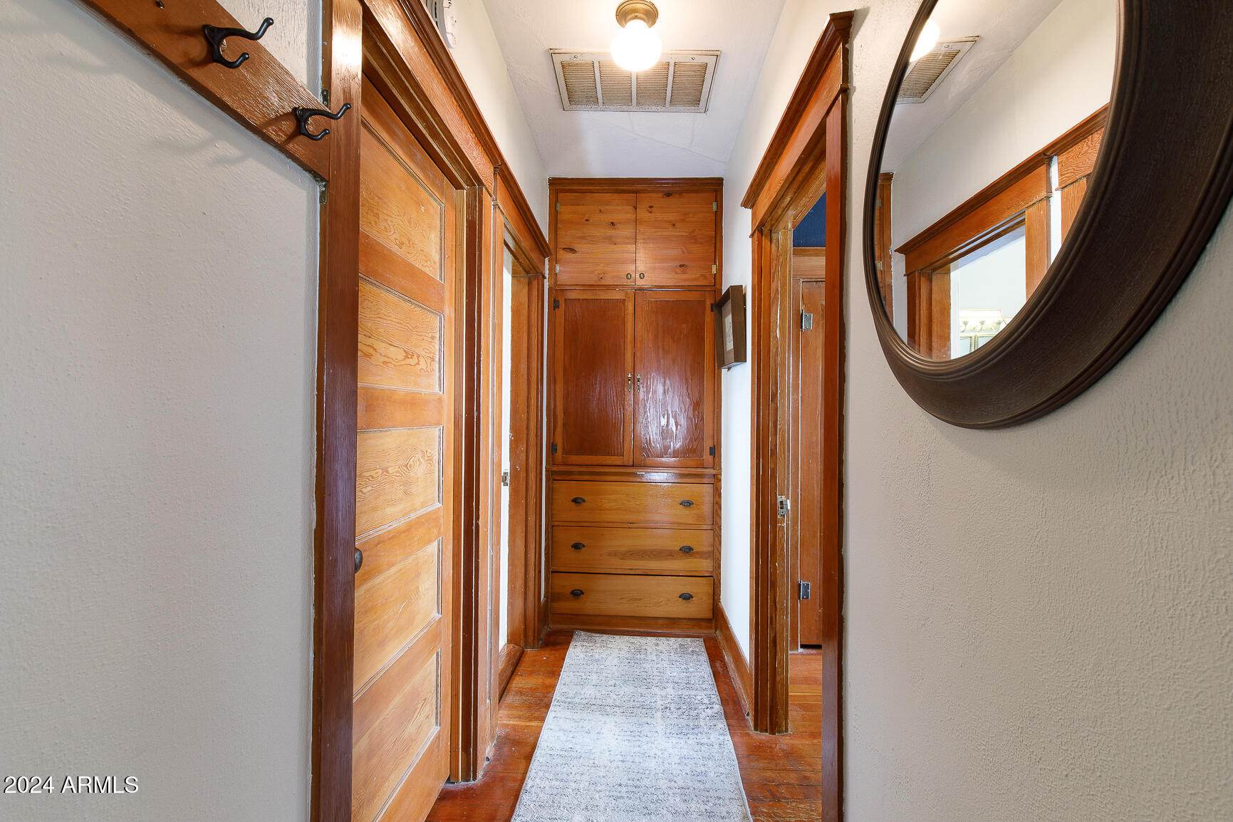 125 W PALM Lane