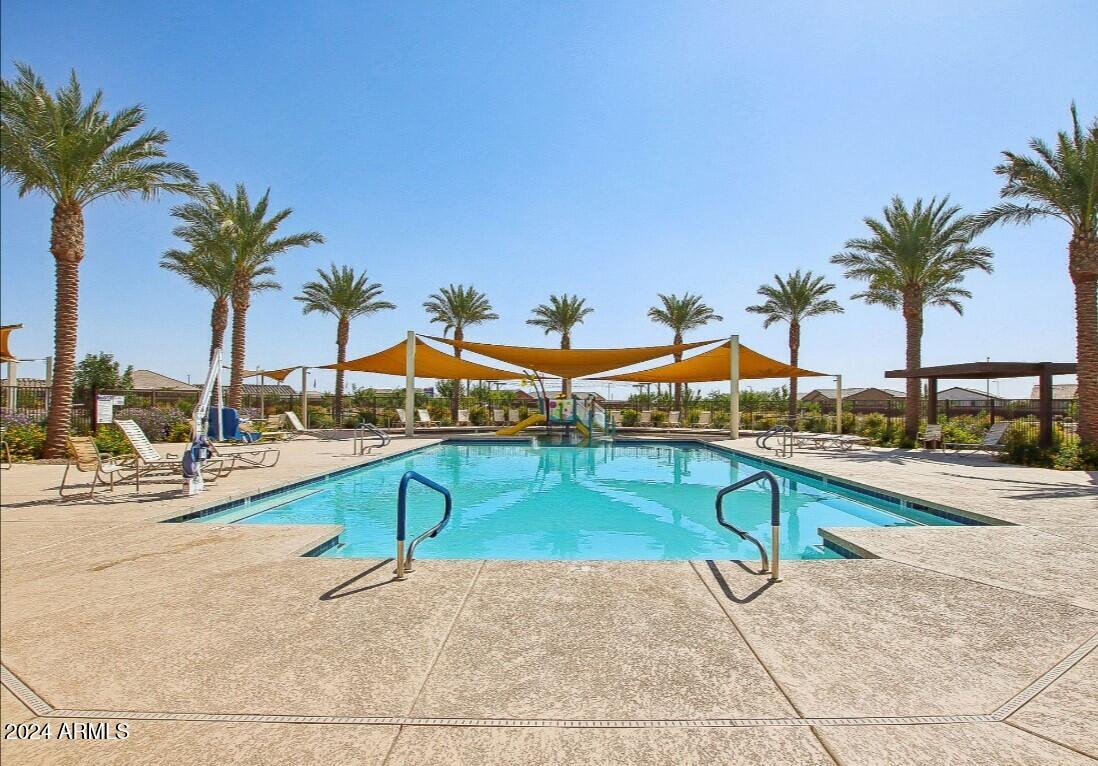 4321 E Reynolds Drive