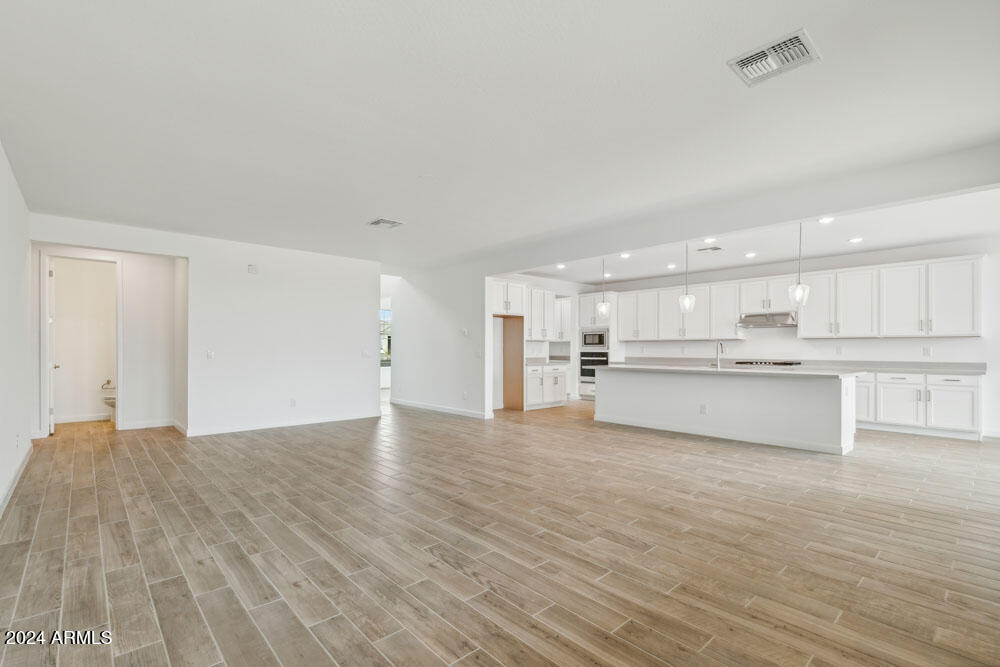 22876 E NIGHTINGALE Road